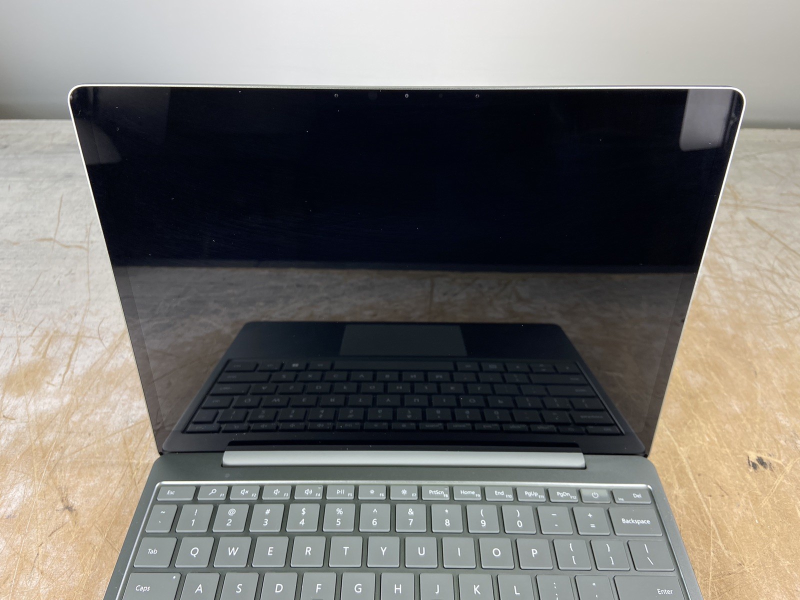 MICROSOFT SURFACE LAPTOP GO 3 2013 I5-1235U @ 2.5GHz, 8GB RAM, 256GB SSD