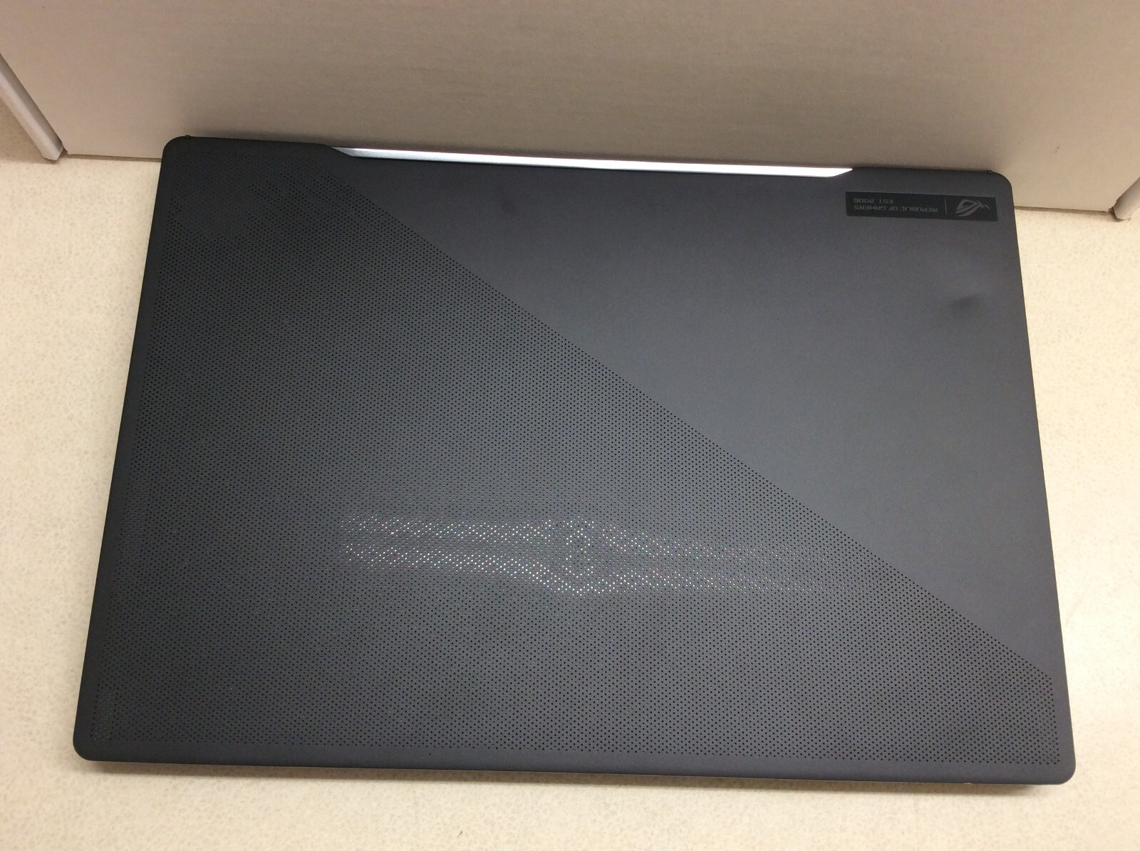 ASUS ROG Zephyrus M16 16″ i9-13900H 2.6GHz 16GB RAM 1TB SSD GeForce RTX 4070
