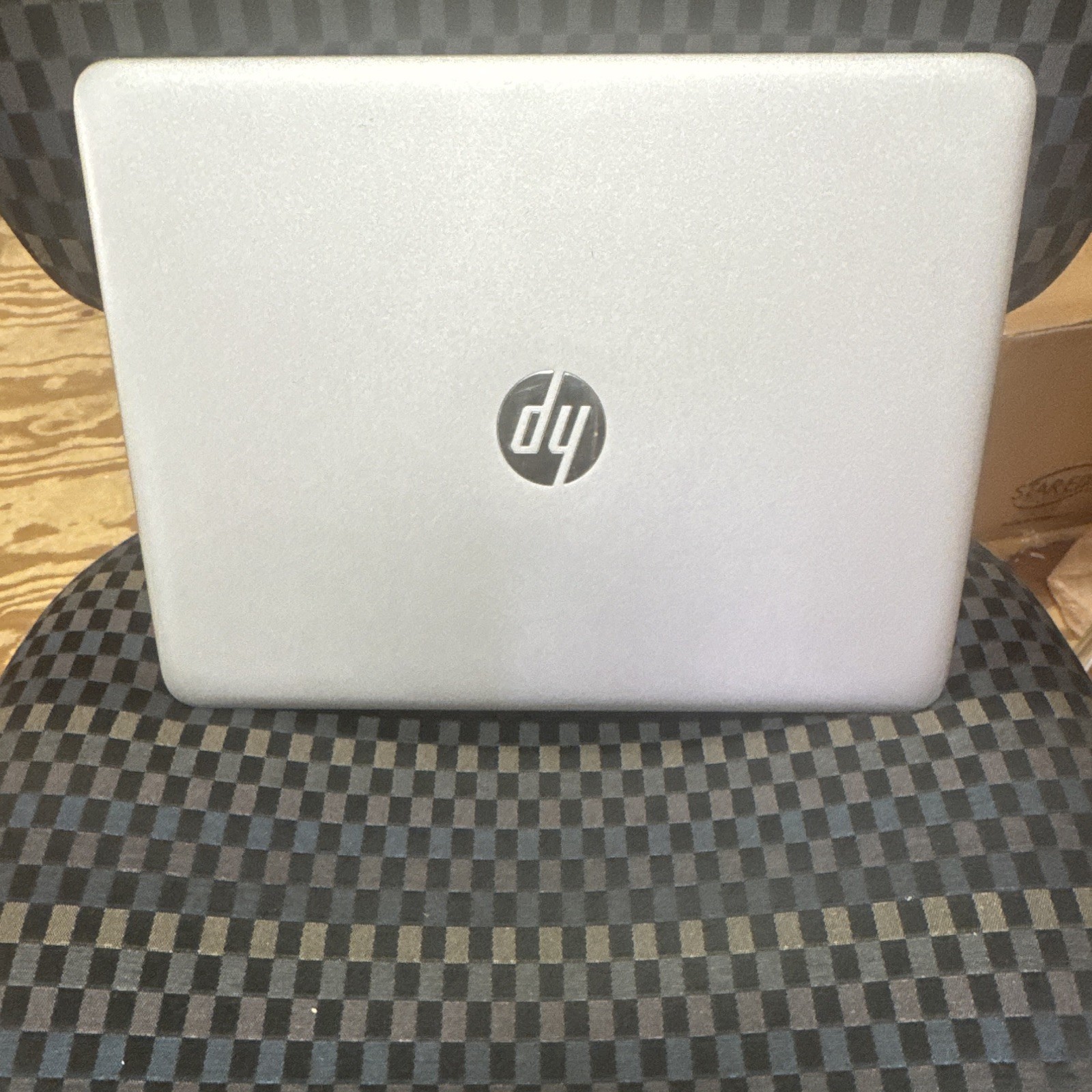 HP EliteBook 840 G4 14″ i5-7600U 2.80GHz 8GB 128GB SSD Win 10 Pro Silver