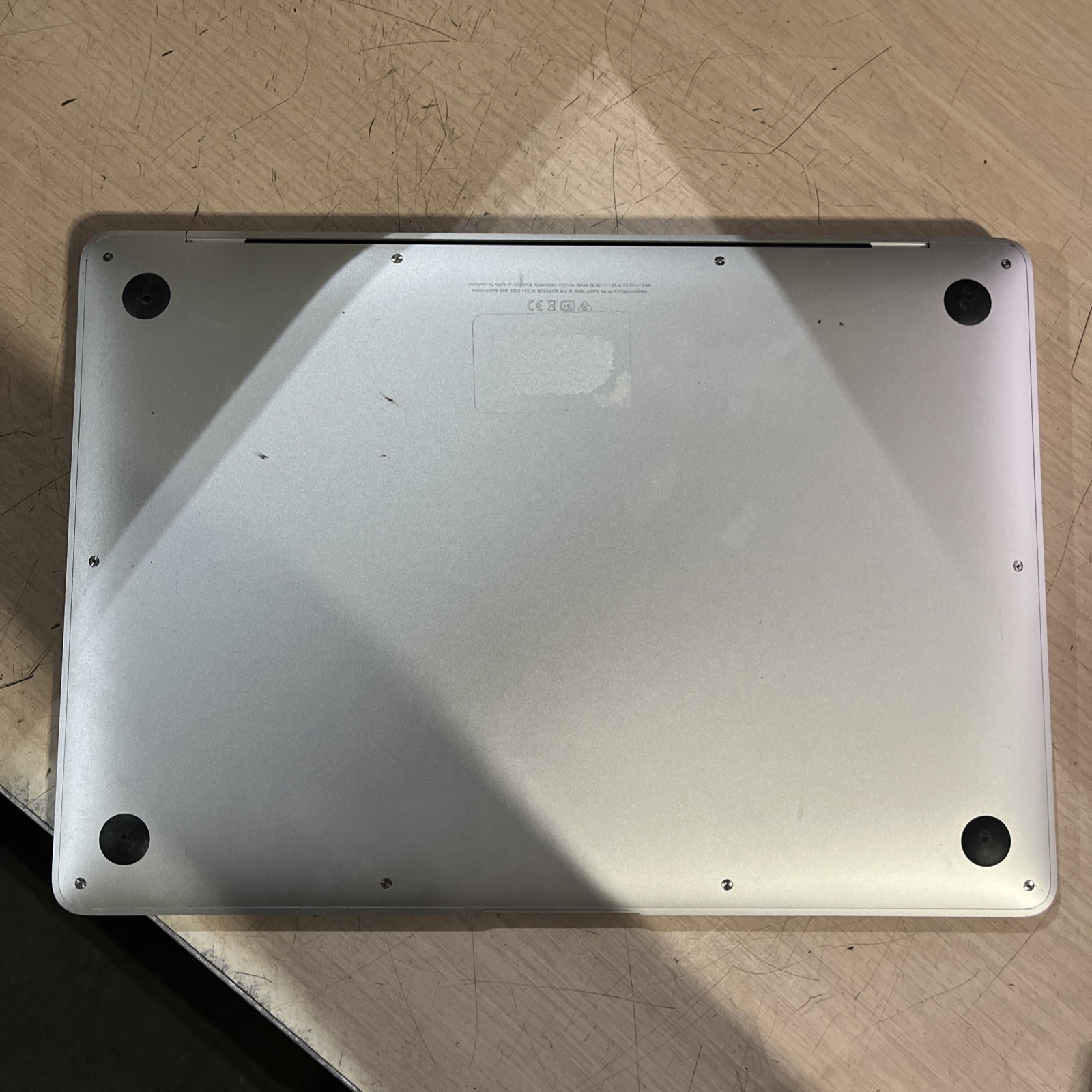 APPLE MACBOOK AIR 13″ SCISSOR, 2020 CORE I3-1000NG4 1.1GHZ 8GB RAM 256SSD