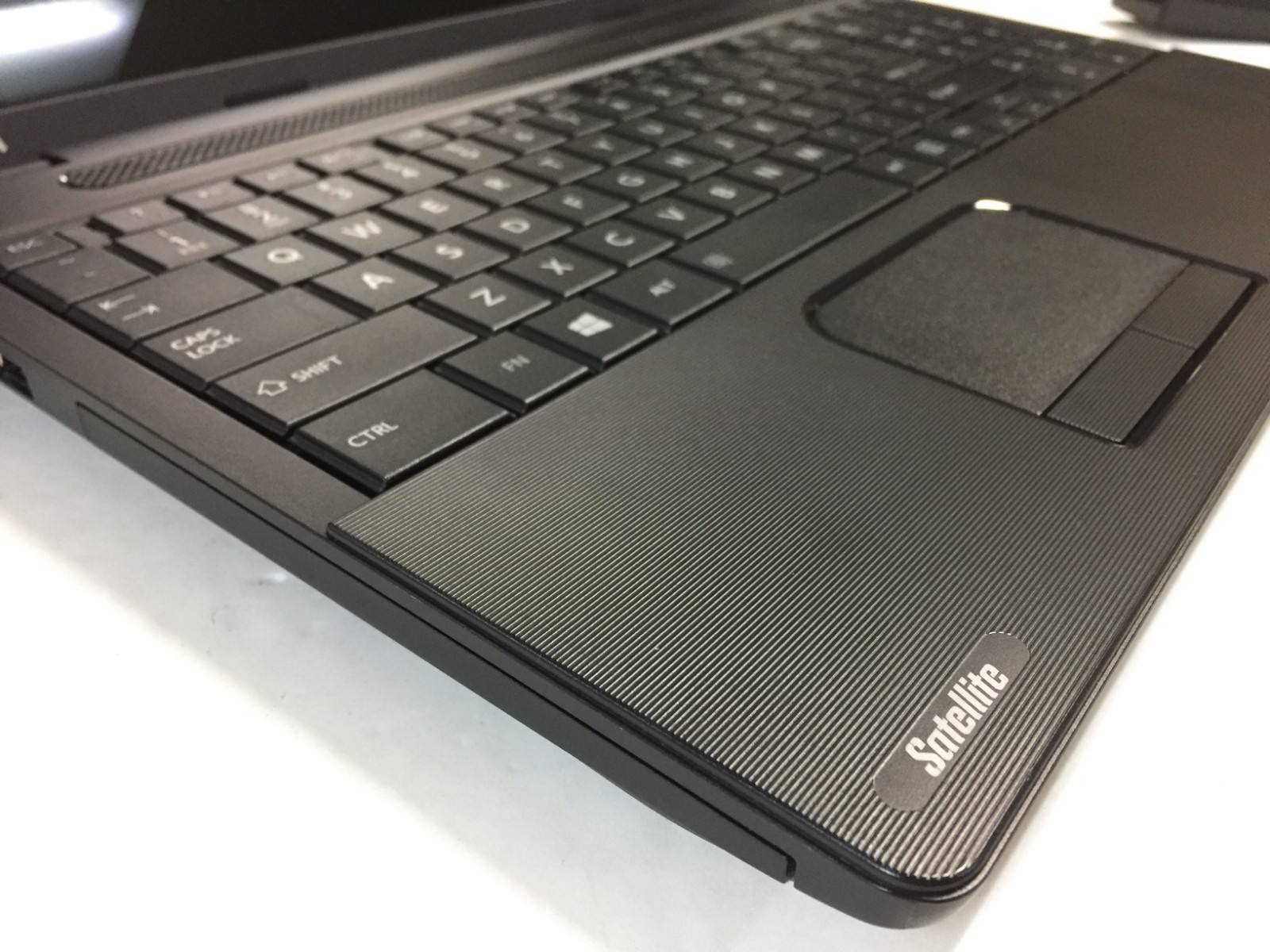 *Bad Batt*Toshiba Satellite C55D-A5107 15.6 Laptop/AMD A6-5200/4GB/750G HDD/W8.1