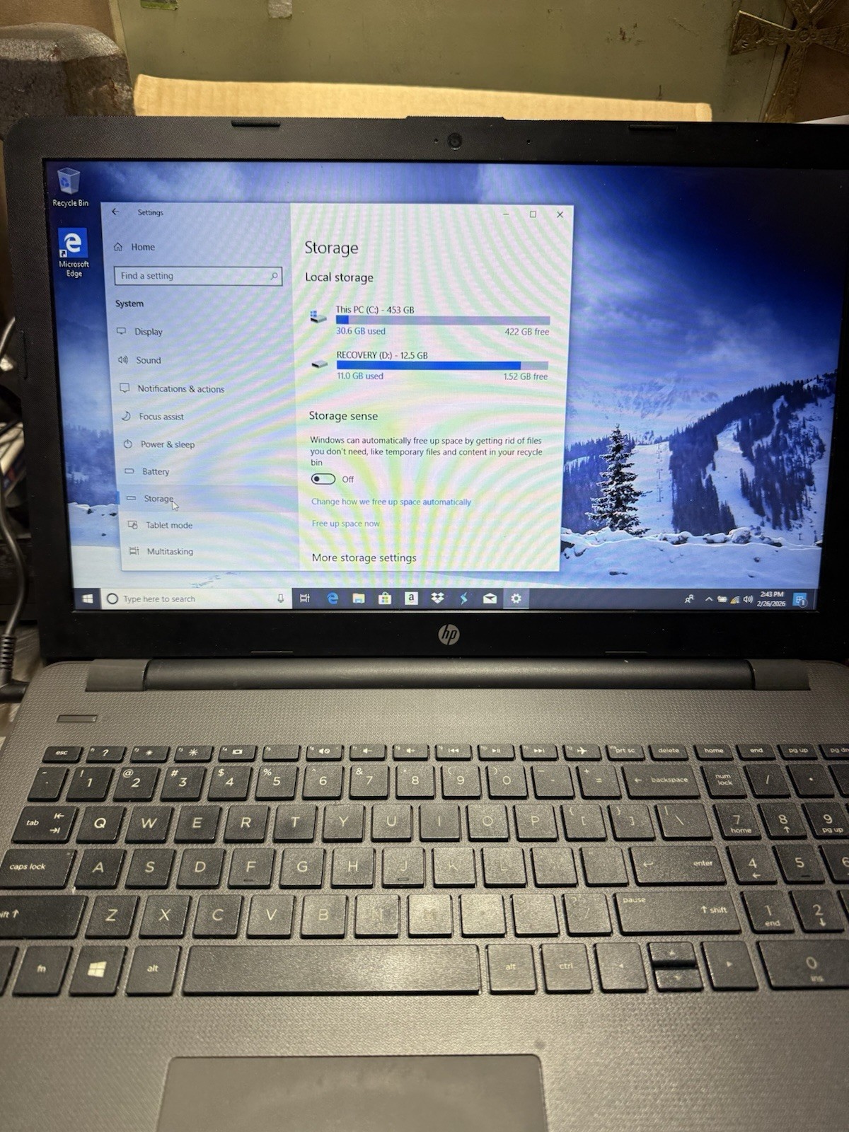 HP 255 G6 15.6 inch (500GB, AMD E-Series, 1.5GHz, 4GB) Notebook/Laptop – Black –