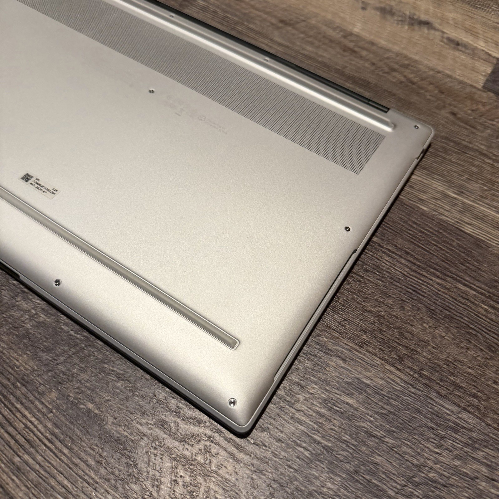ASUS Zenbook S 16 16” 3K OLED Touchscreen 120Hz AMD Ryzen AI 9 365 24GB 1TB SSD