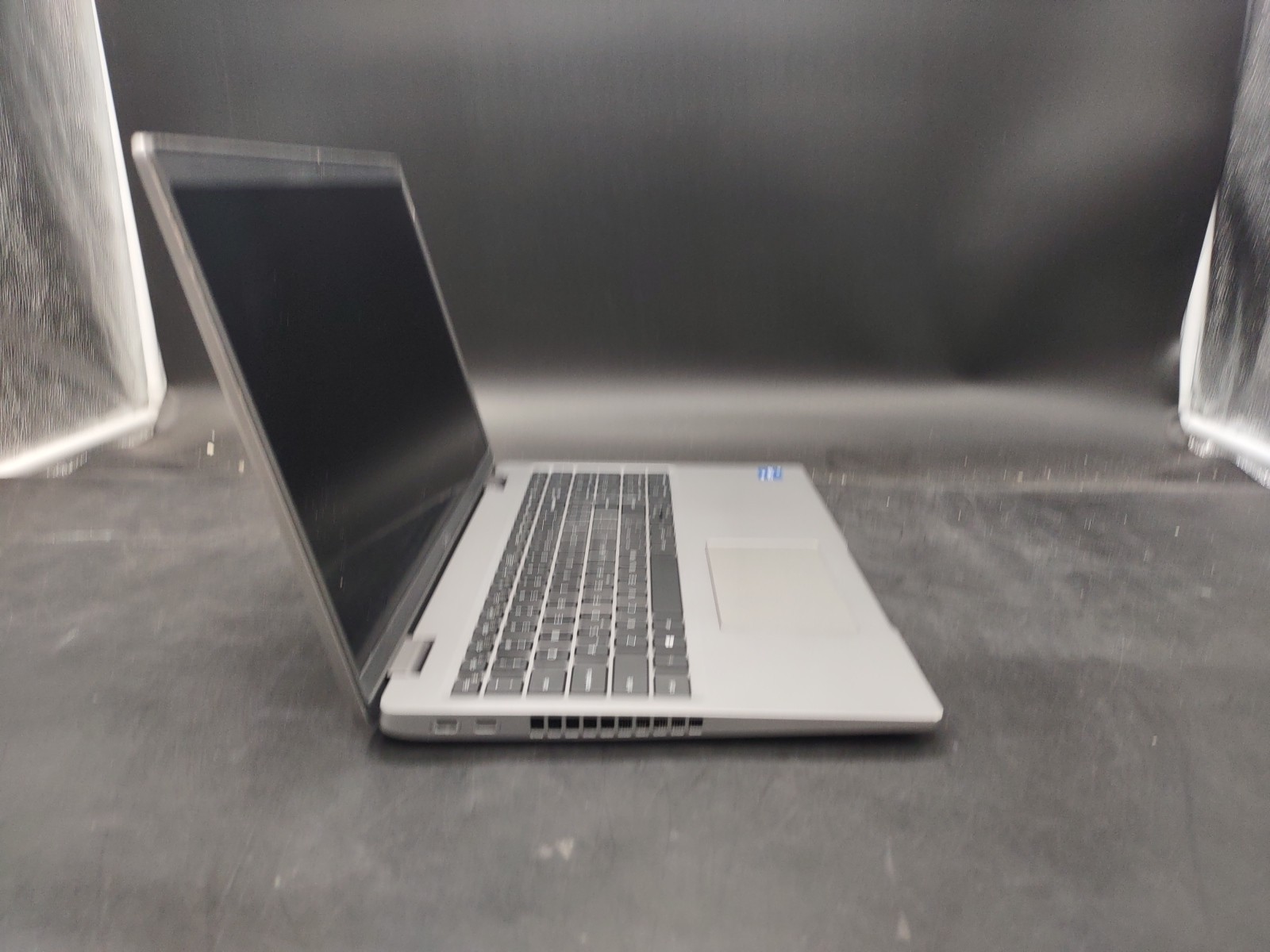 Dell Latitude 5520 i5 1135G7 @ 2.40GHz 8GB RAM 256GB NVME NO OS