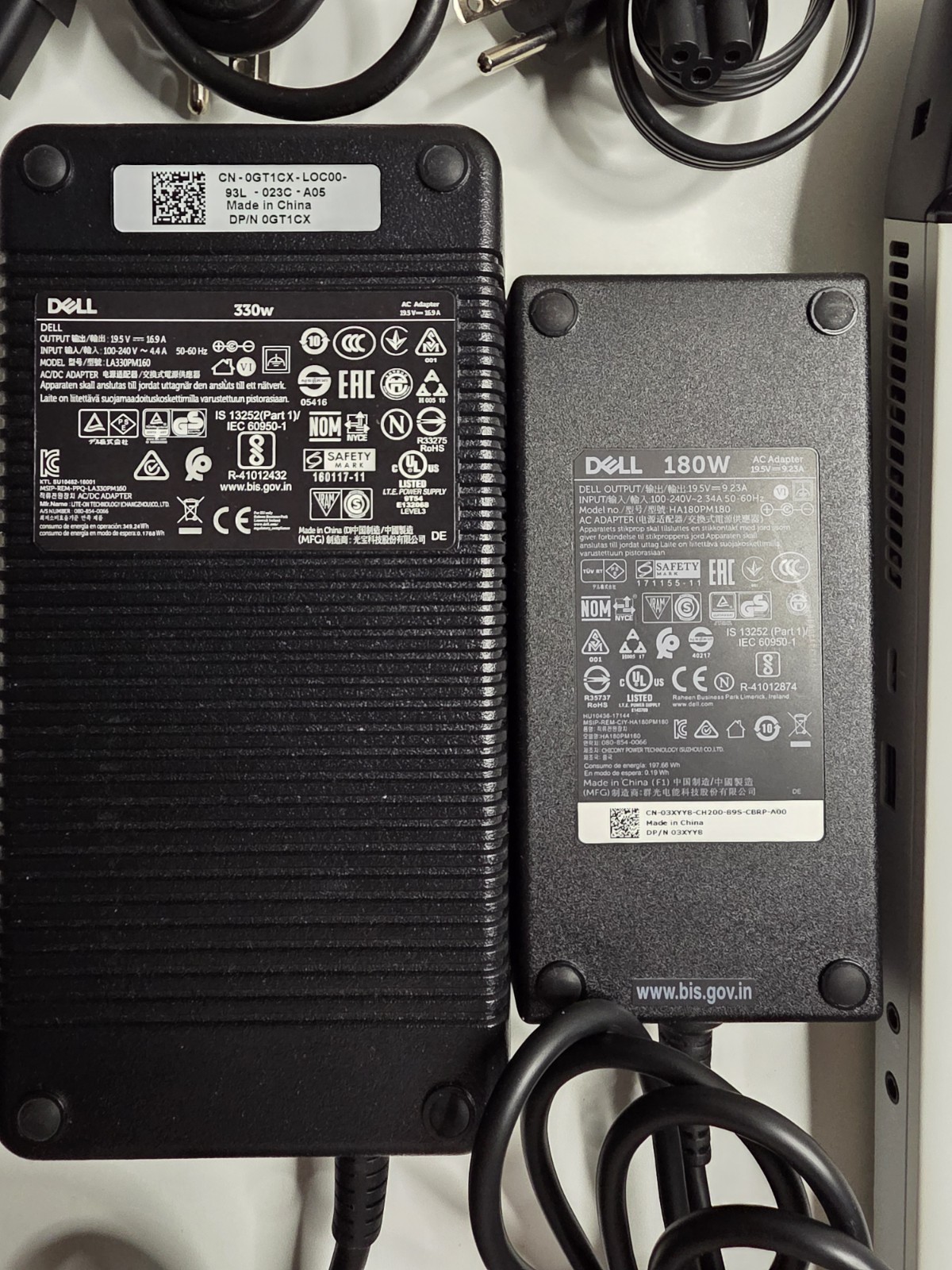 Alienware Area-51m Laptop, RTX 2080, i7-9700K, 16GB RAM, 512GB SSD + 1TB HDD