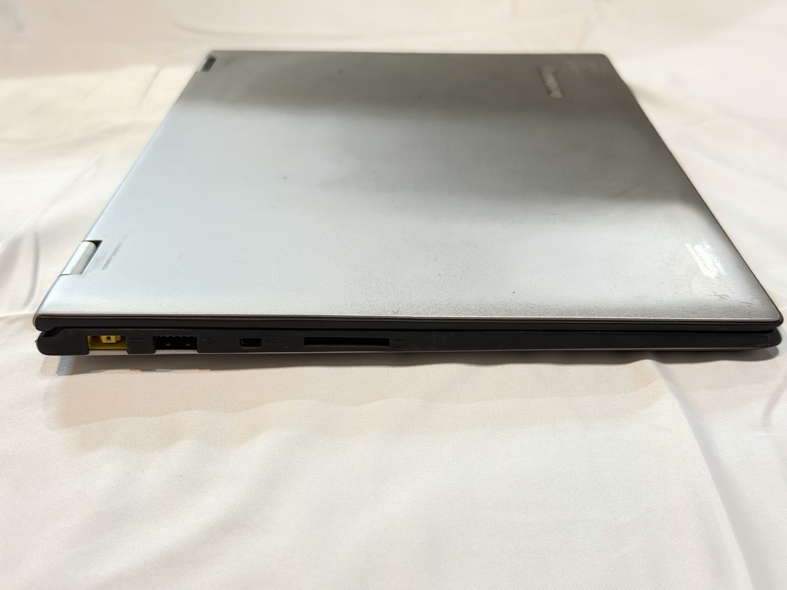 Lenovo Yoga 2 Pro 20266 13.3″ i7-4510u 8GB 256GB SSD Touchscreen 2-in-1 Laptop