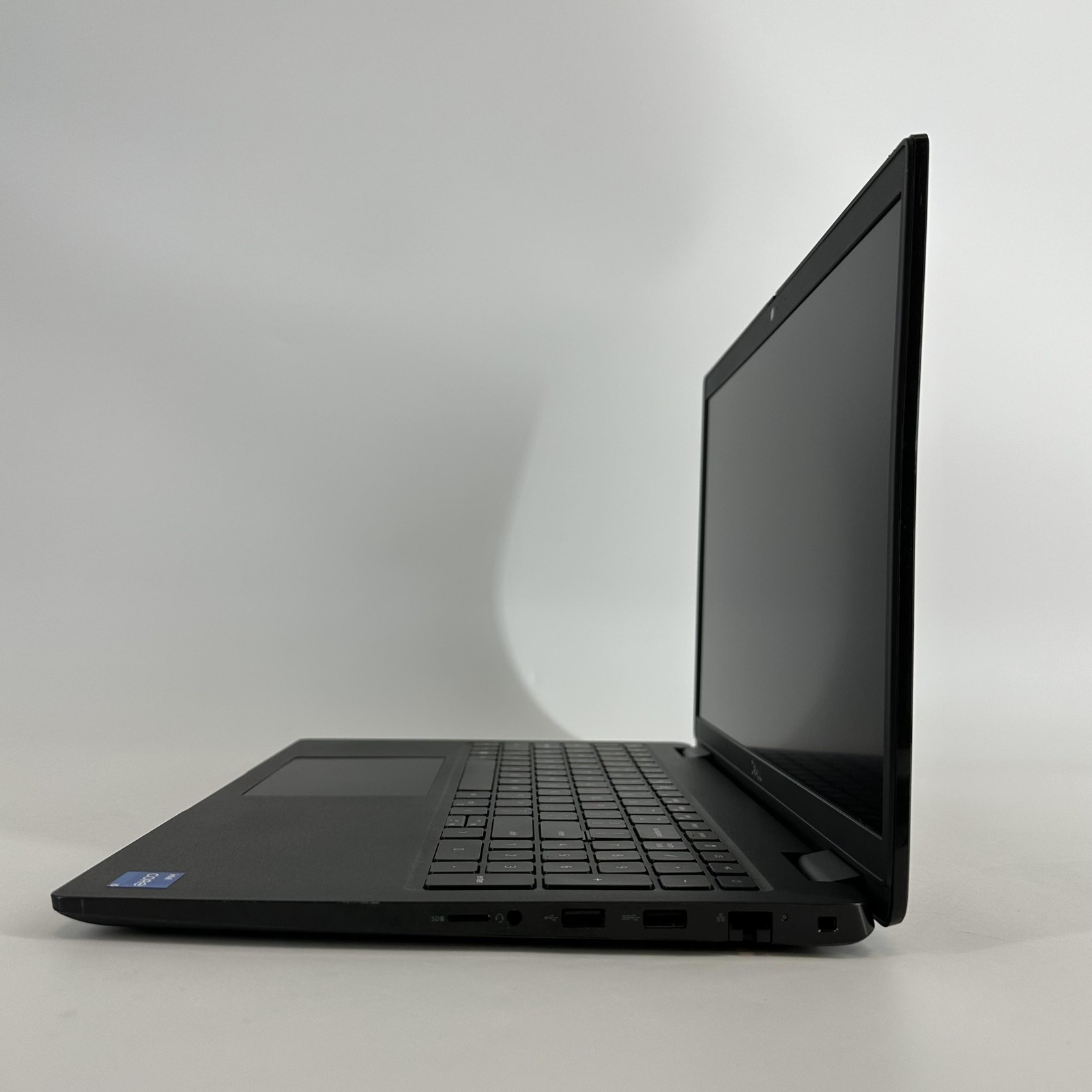 Dell Latitude 3520 15.6 Gray FHD i5-1135G7 2.40GHz 16GB RAM 256GB SSD Good