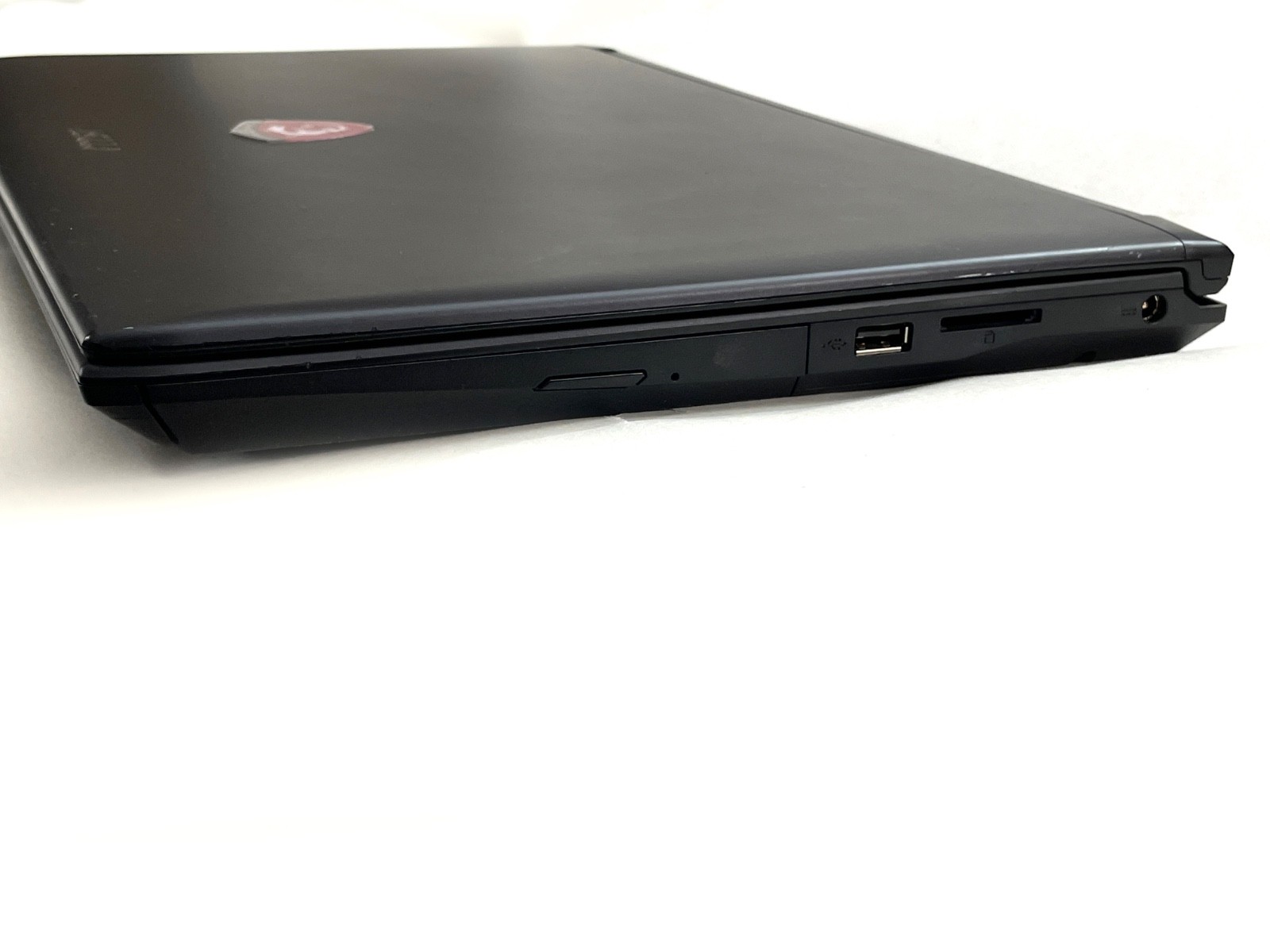 MSI GL62 7QF 15.6″ Laptop i7 – 8GB Memory – NVIDIA GeForce GTX 960M – 500GB SSD