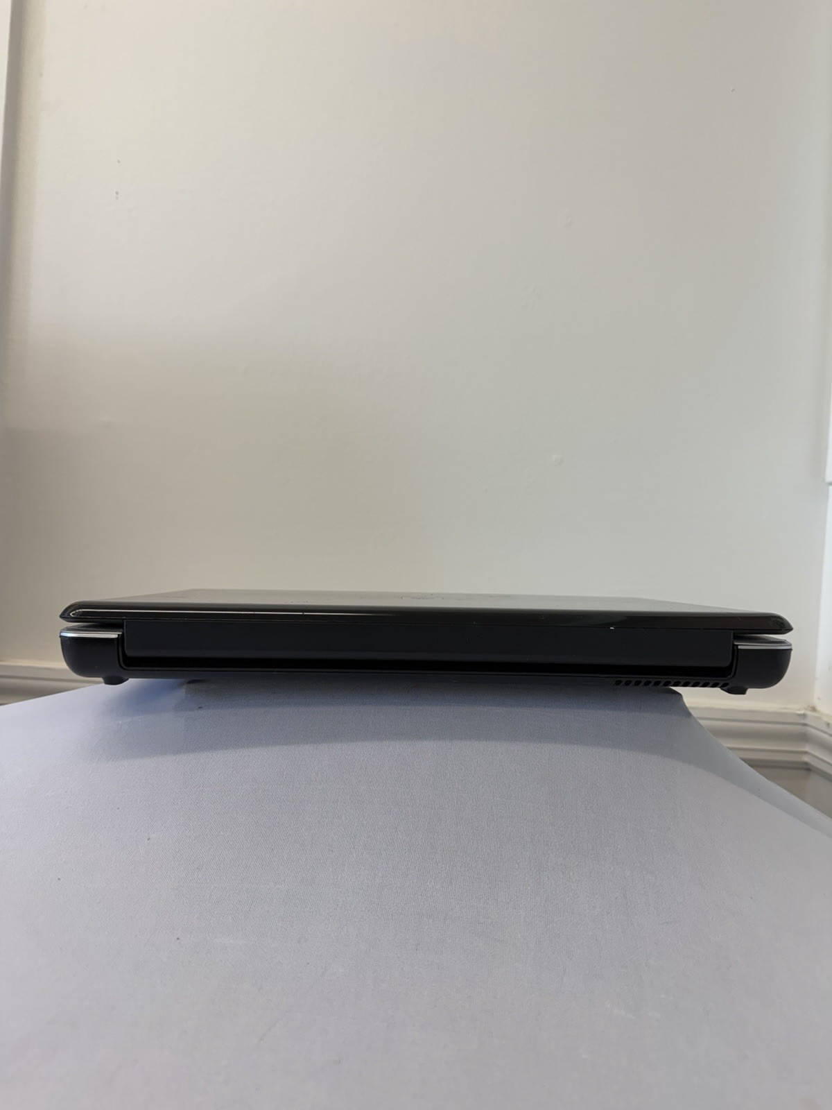 HP Notebook G60-630US Laptop – Good Screen – Intel Pentium T4400 – Read Des