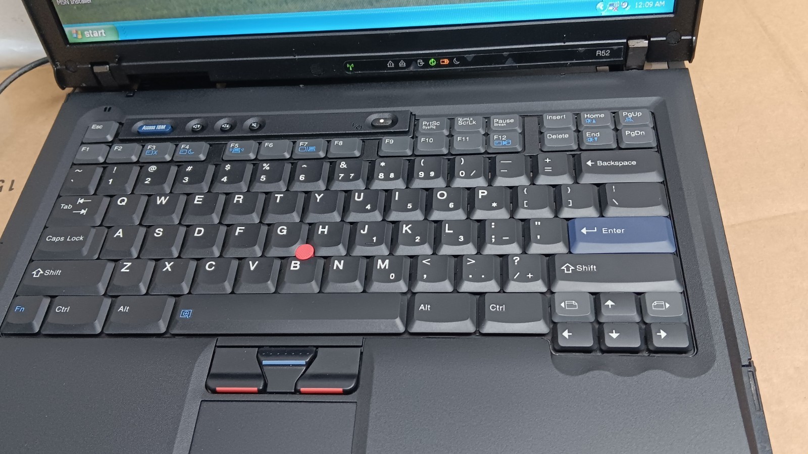Retro Loaded IBM Thinkpad R52 Gaming Laptop 1.73 GHz 2 GB Ram Windows XP Hme SP3
