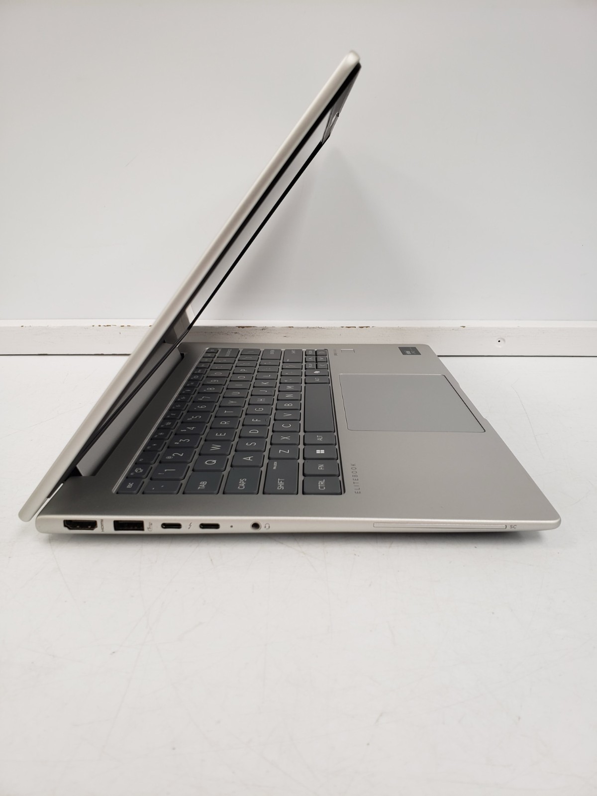 (86076-1) HP Elitebook 640 G11 Laptop