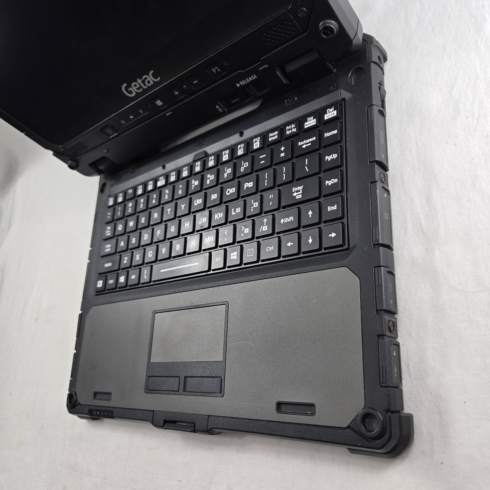 GETAC K120 Toughbook 12.5″ i5-8250U 1.60GHz 512GB SSD 16GB – 4G – GPS – Grade B