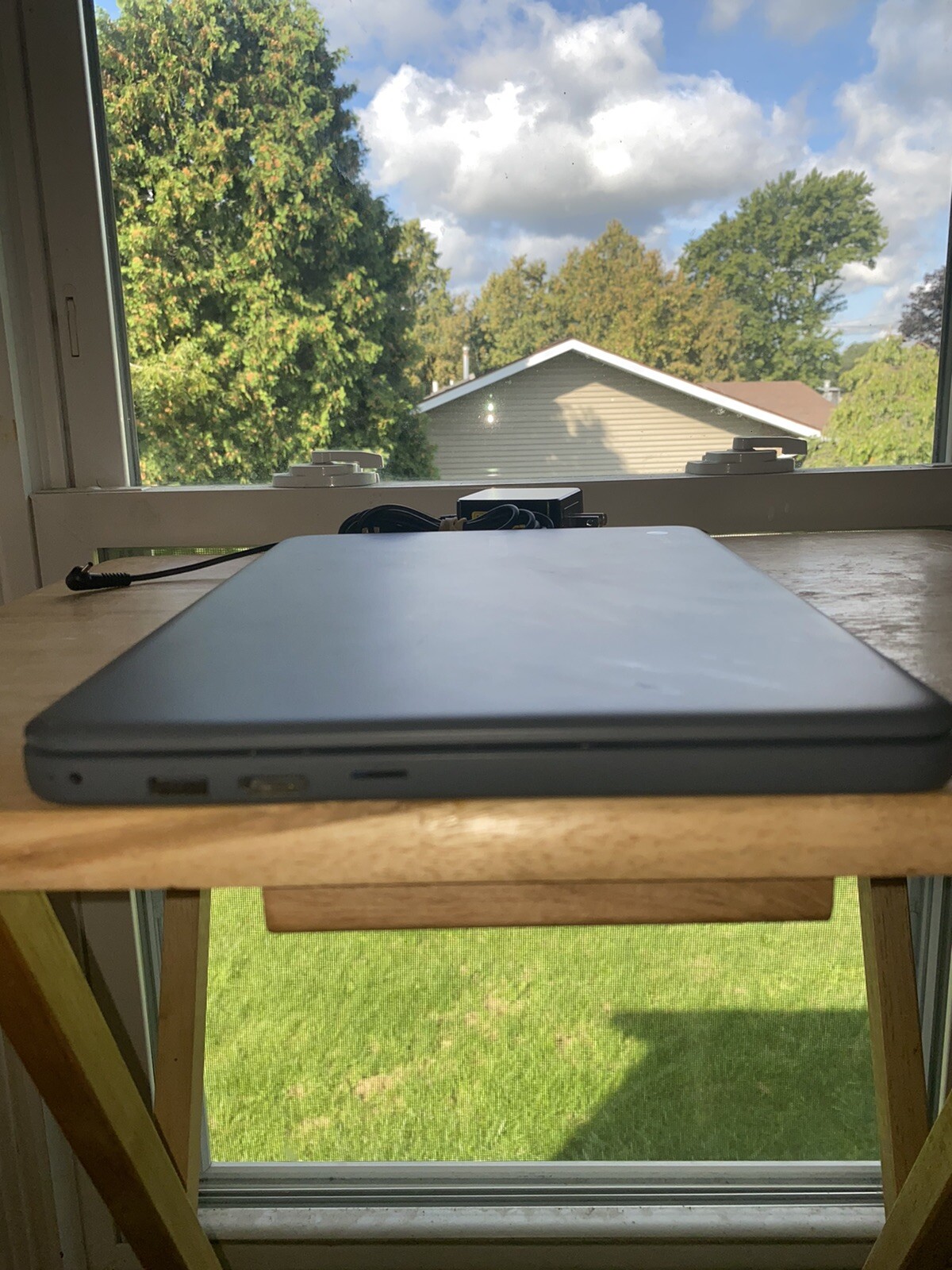Samsung Chromebook 3 Model XE501C13-K02US (See Pics)