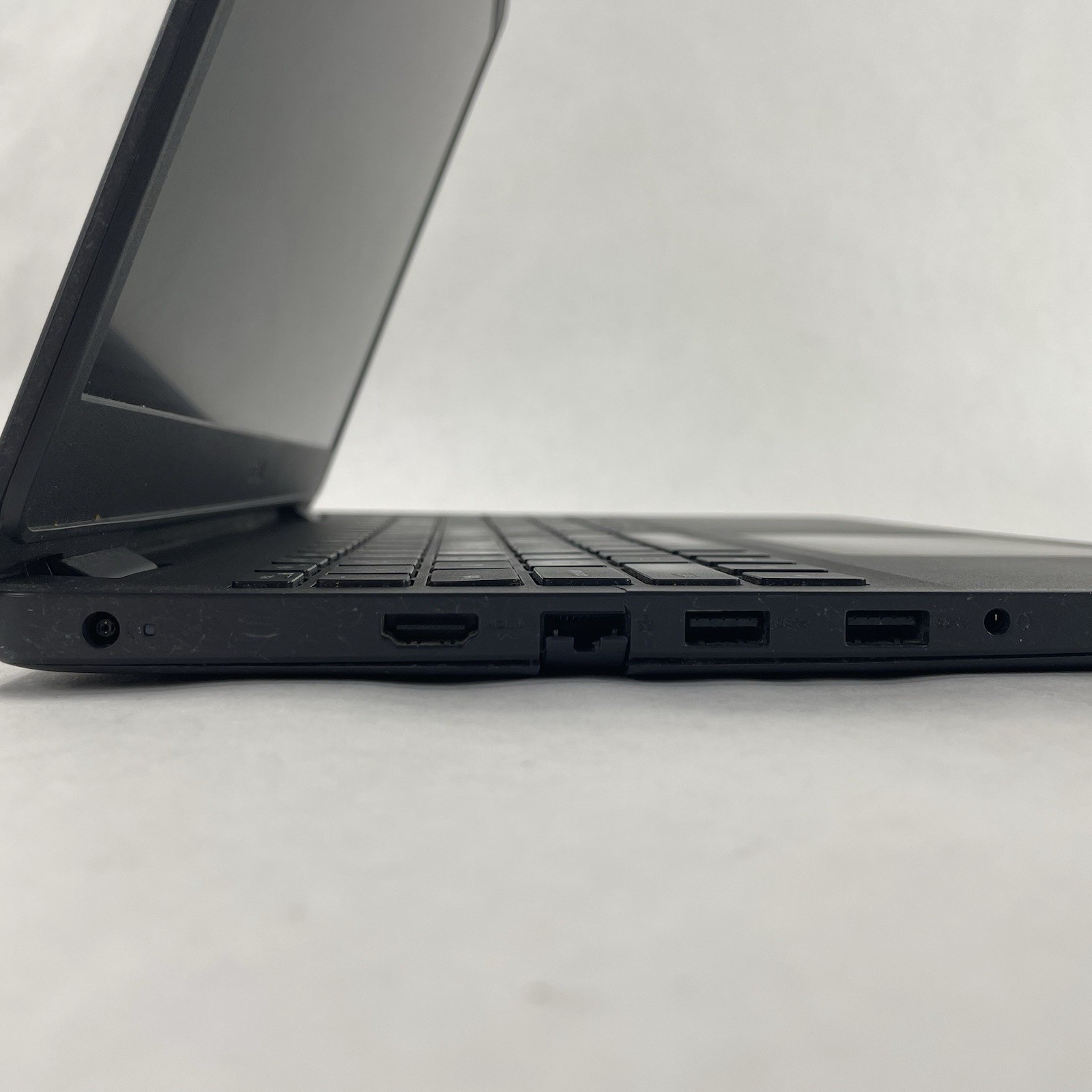 Dell Inpiron 3502 15.6″ Celeron N4020 1.10 GHz 4 GB RAM No SSD No OS No Batt