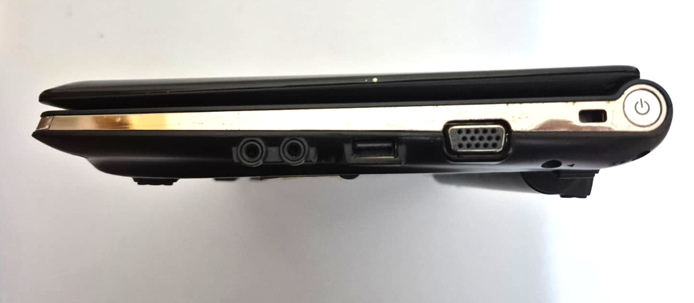 Samsung NC10 Netbook Black Defective Keyboard No Charger XP