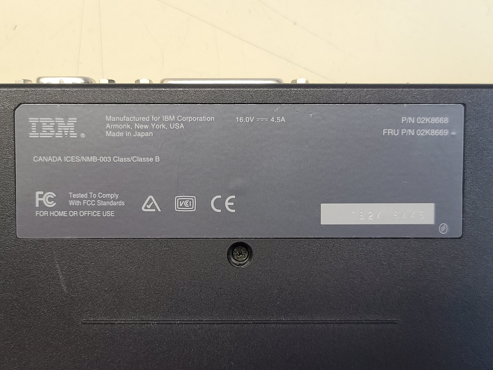 IBM Thinkpad R31 14.1″ Pentium 3 1000 + 384MB + 20GB Windows 98SE + DOCK TESTED