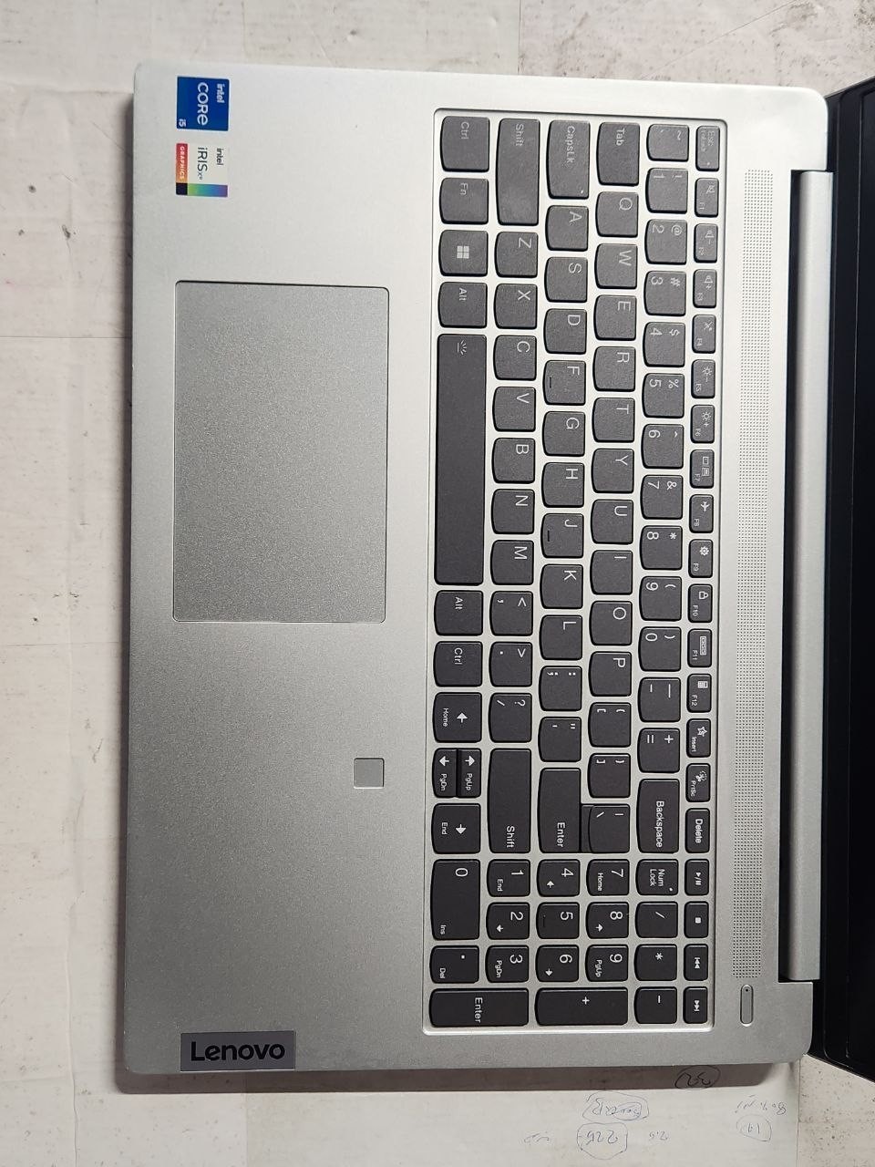 Lenovo IdeaPad Slim 5 16IRL8 i5 1335u 16GB RAM 512GB SSD win11pro