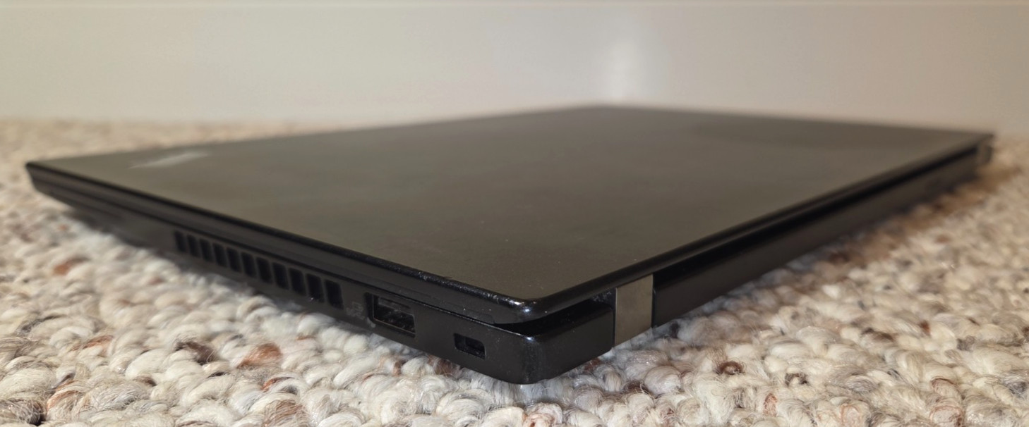 Lenovo ThinkPad T490s 14″ (512 GB SSD, Intel Core i7-8565U, 1.8 GHz, 16 GB RAM)