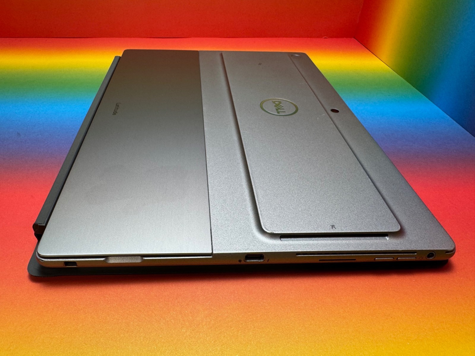 Dell Latitude 7320 2-in-1 LTE eSIM i5-1140G7 8GB 256GB 13″ DE Win11Pro FID ST FP