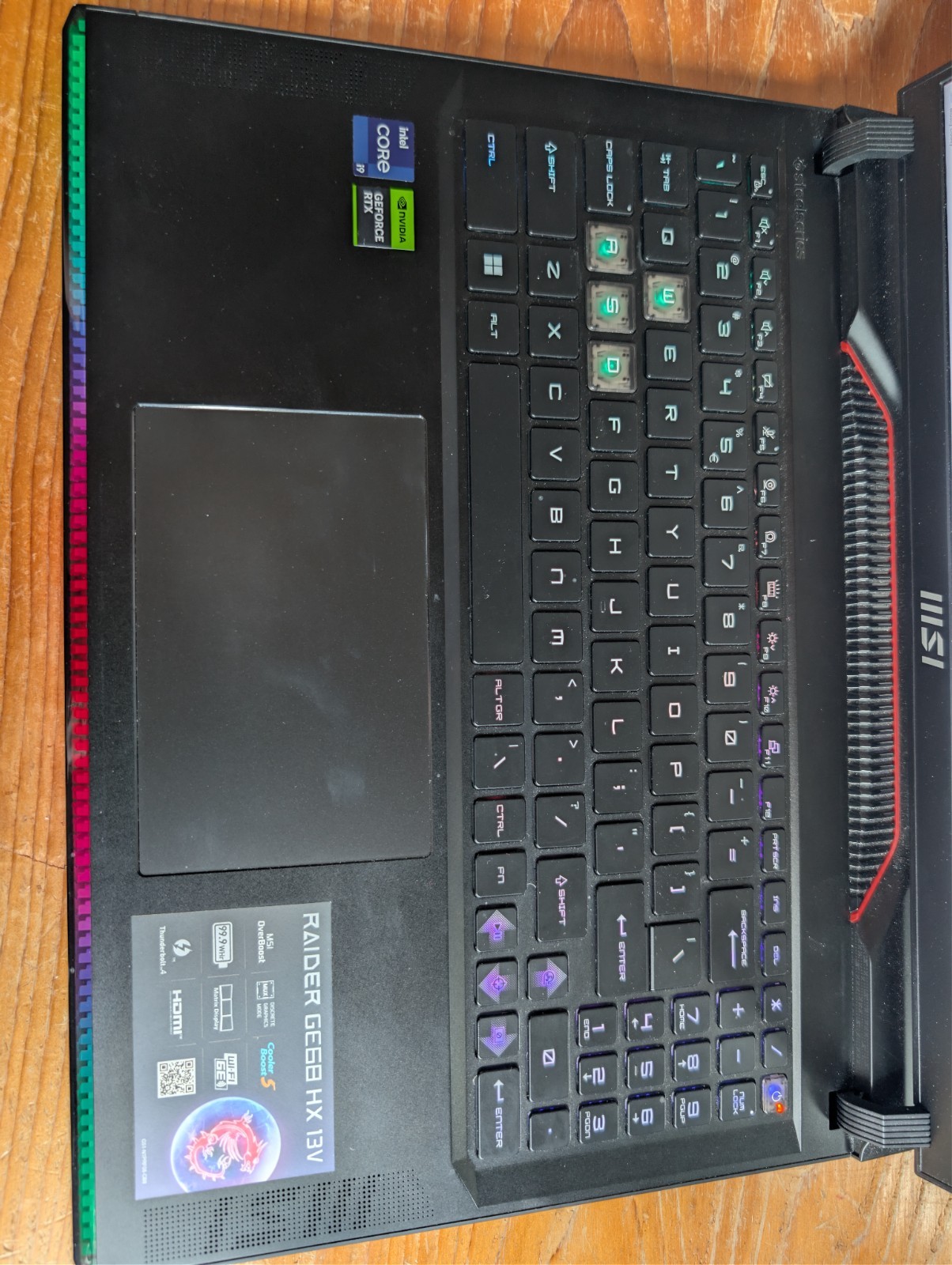 MSI Raider GE68 HX Gaming Laptop. i9-13950HX, 16GB 5600mhz DDR5, NVIDIA RTX4060