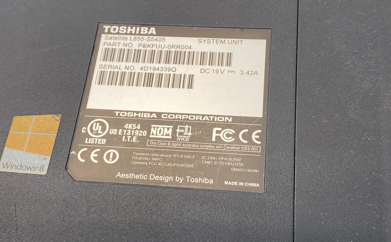 Toshiba Satellite L855-S5405 Laptop 15.6 Inch Textured Grey Finish