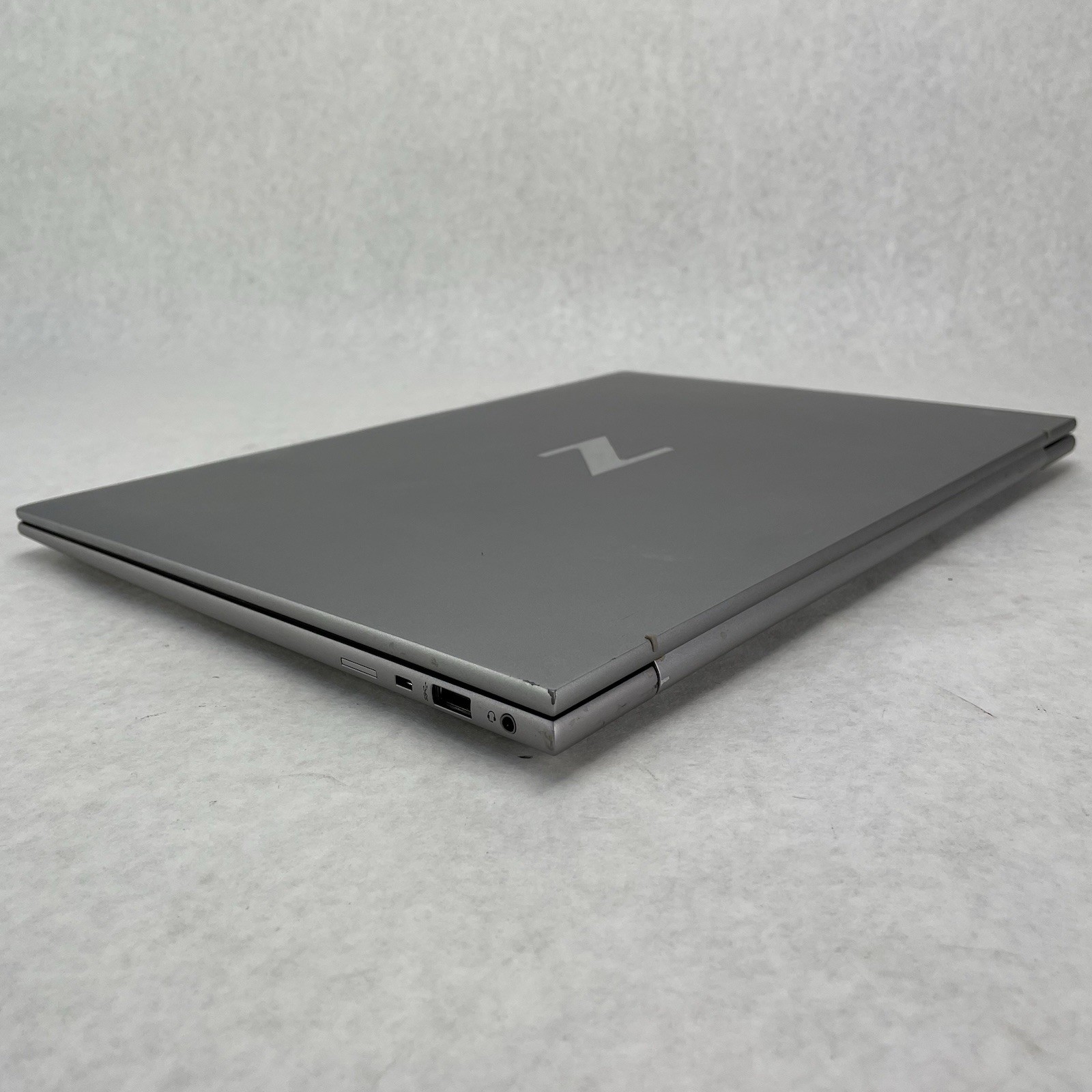 HP ZBook FireFly G9 16″ i7-1260P 2.079 GHz 16 GB RAM No SSD/OS/AC – Sticky Keys