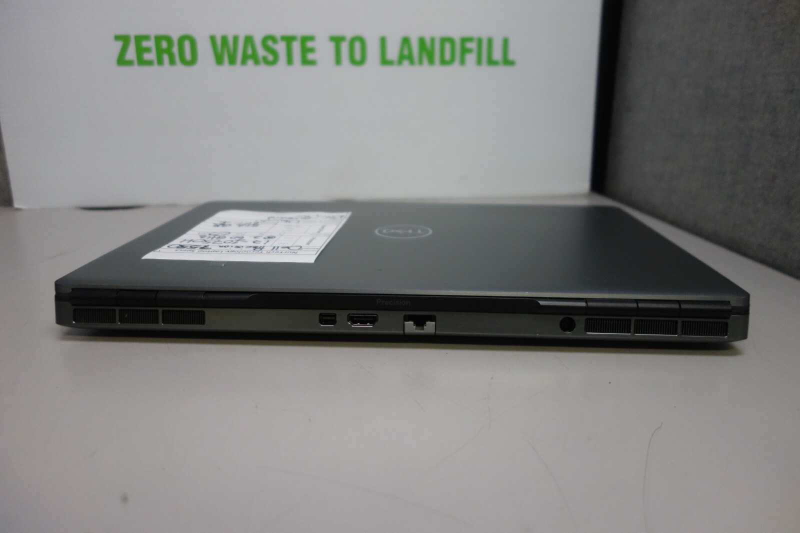 Dell Precision 7550 15.6″ i7-10750H 2.6GHz 32GB/512GB m2 SSD UBUNTU Laptop + AC