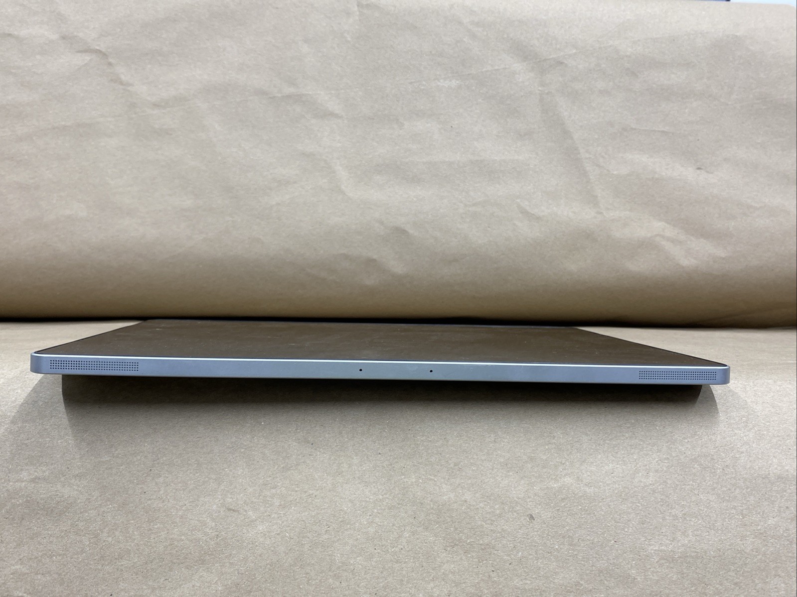 HP x2 1012 G1 – 12″ FHD – m7-6Y75 – 8GB – 256GB SSD – Win 10 Pro – Bad Battery