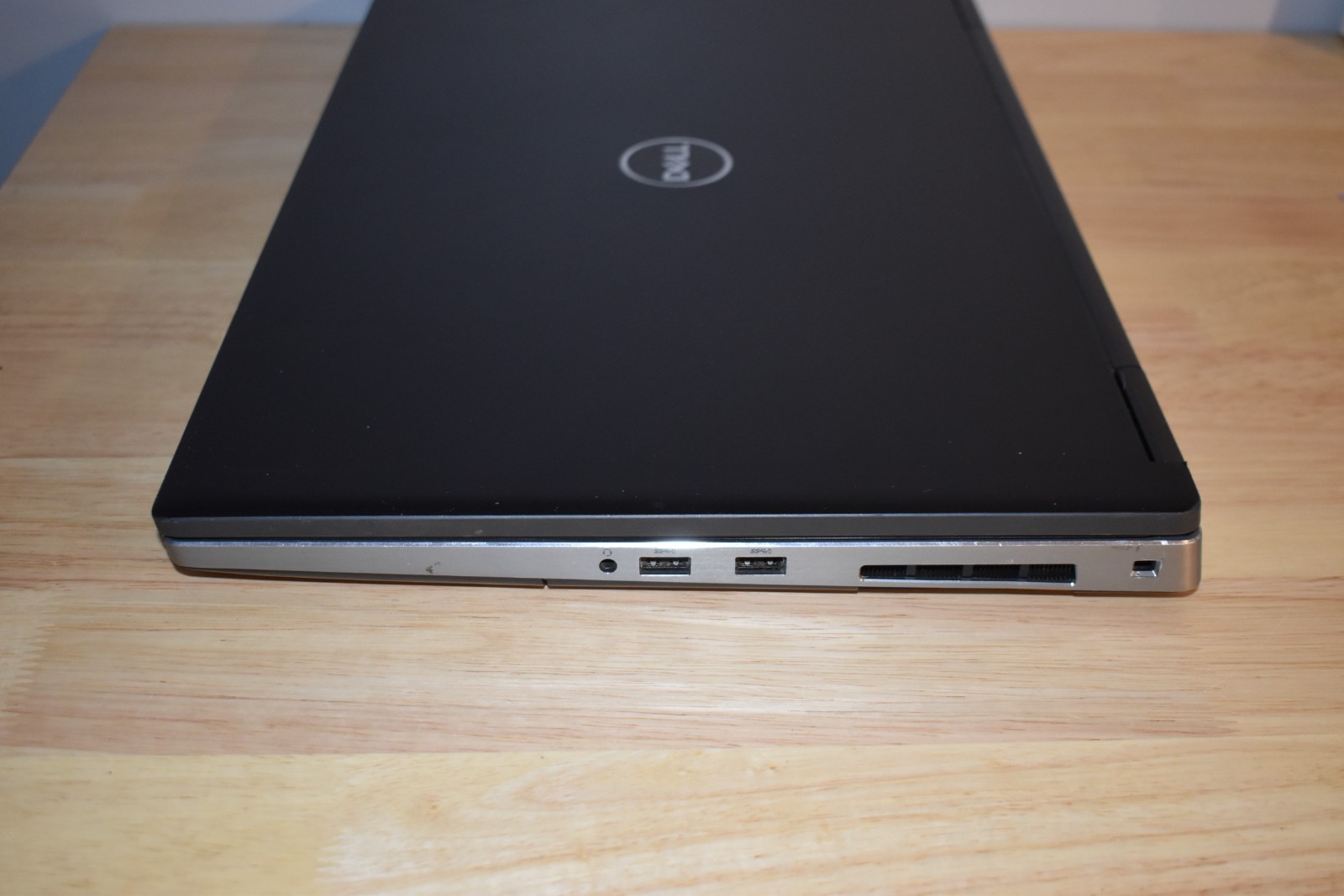 Dell Precision 7740 17.3 FHD Xeon E-2276M 16GB RAM 1TB SSD Quadro RTX 3000