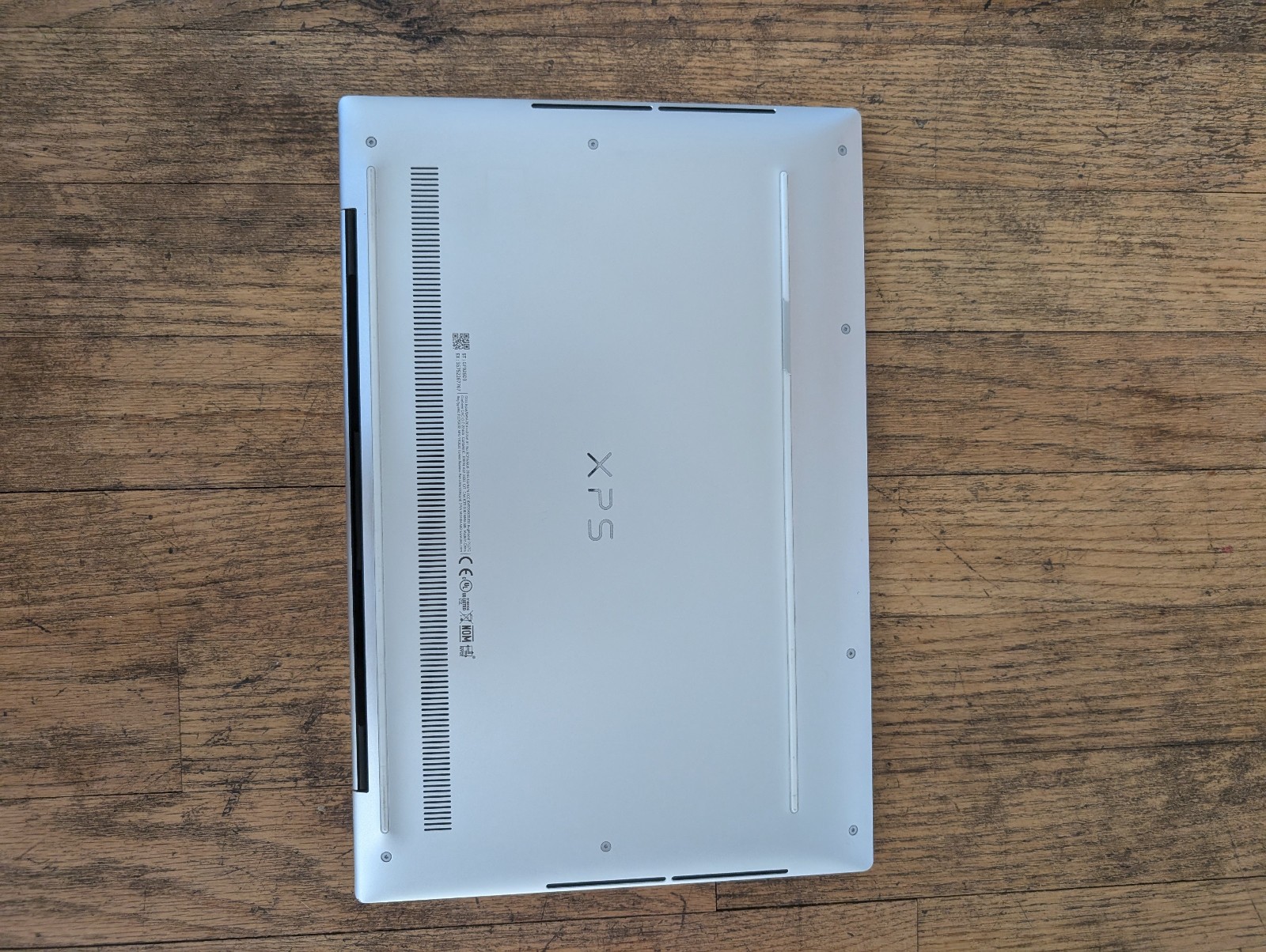 Dell XPS 13 9310 Laptop 2.8 GHz i7-1165G7 8GB 512GB SSD WITH USB-C DOCK/POWER
