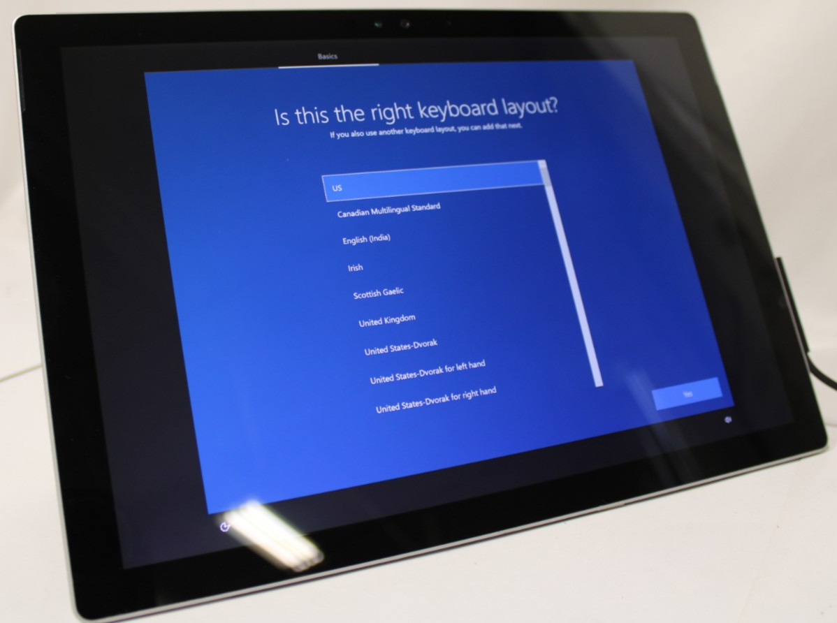 Microsoft Surface Pro 4 12.3in Intel Core m3-6Y30 0.90 GHz 4GB RAM 128GB SSD