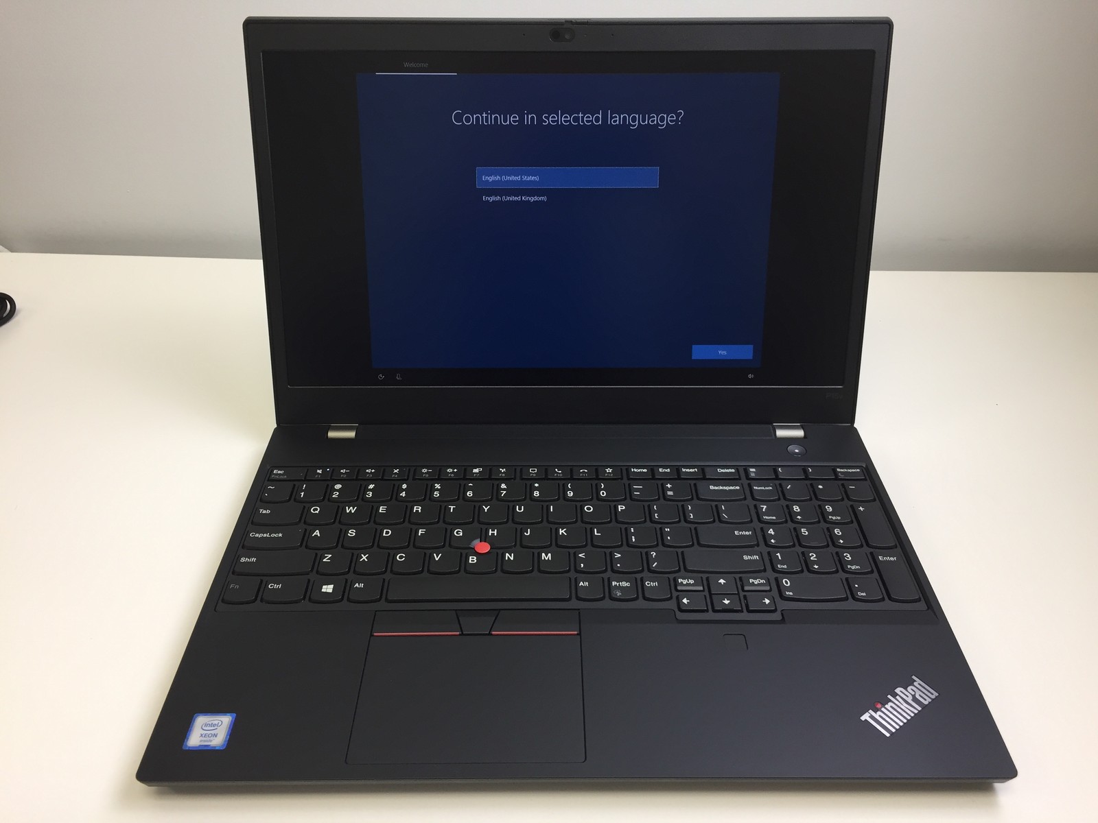 Lenovo ThinkPad P15v Gen 1 20TQ001NUS – Intel Xeon W-10855M, 16GB RAM, 512GB SSD