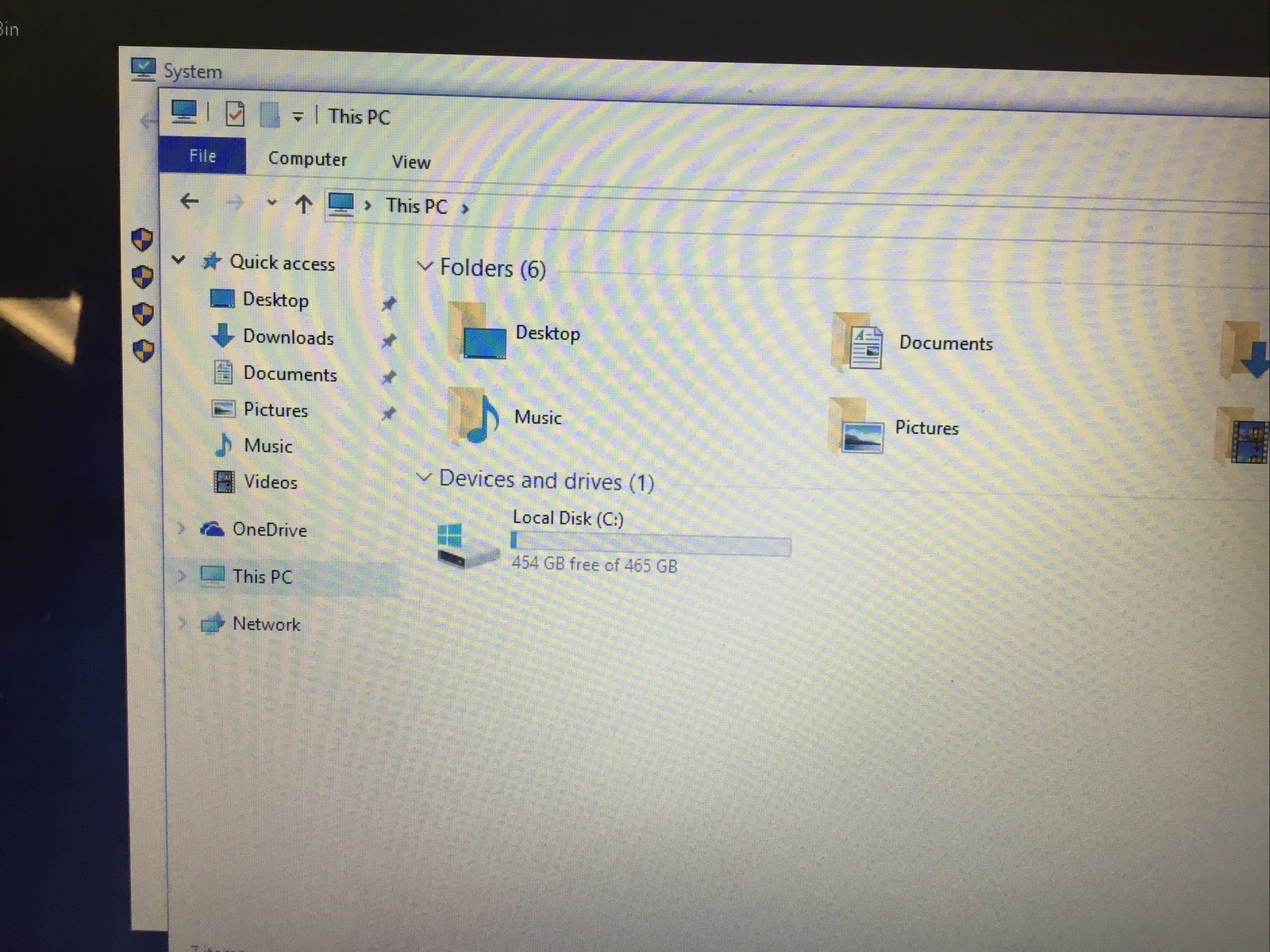 HP 15-f305dx 15.6in. (500GB, AMD, 2GHz, 4GB) Windows 10, E1