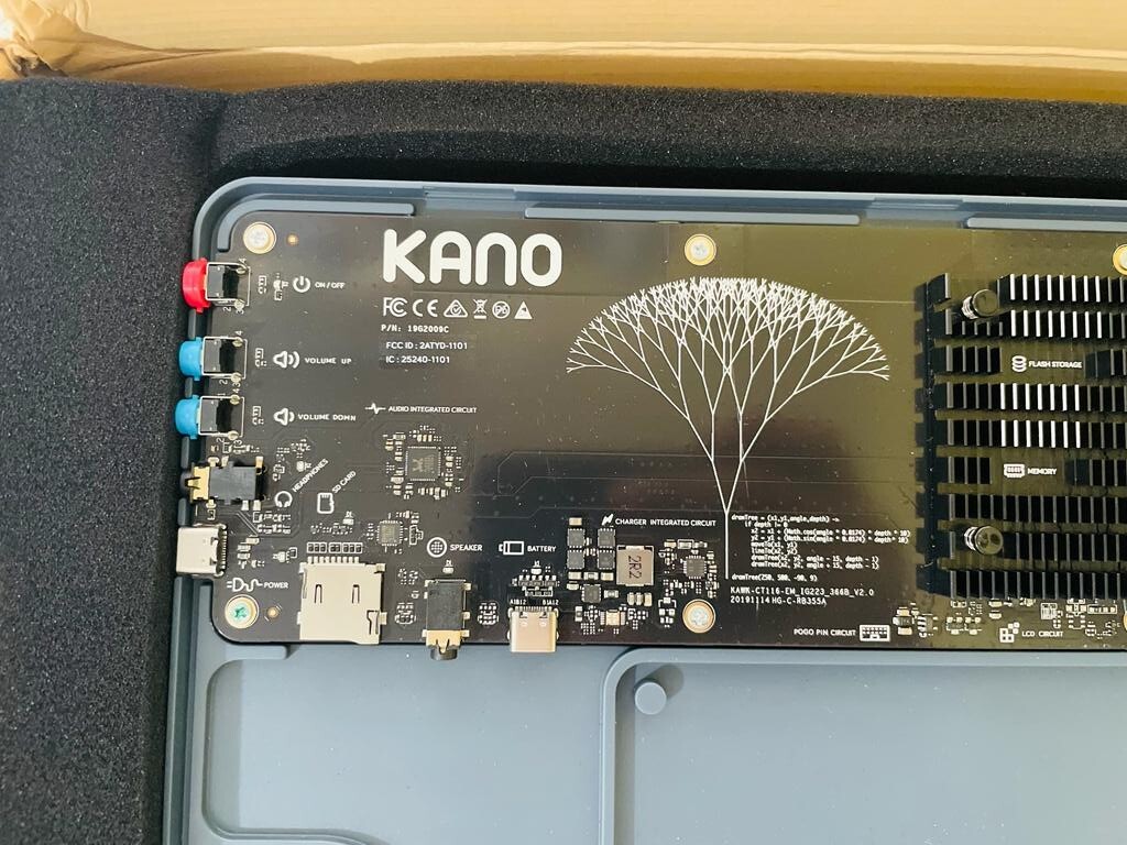 Kano PC Windows 10 Interl Processor 4GB RAM 64 GM Storage 11.6 touchscreen