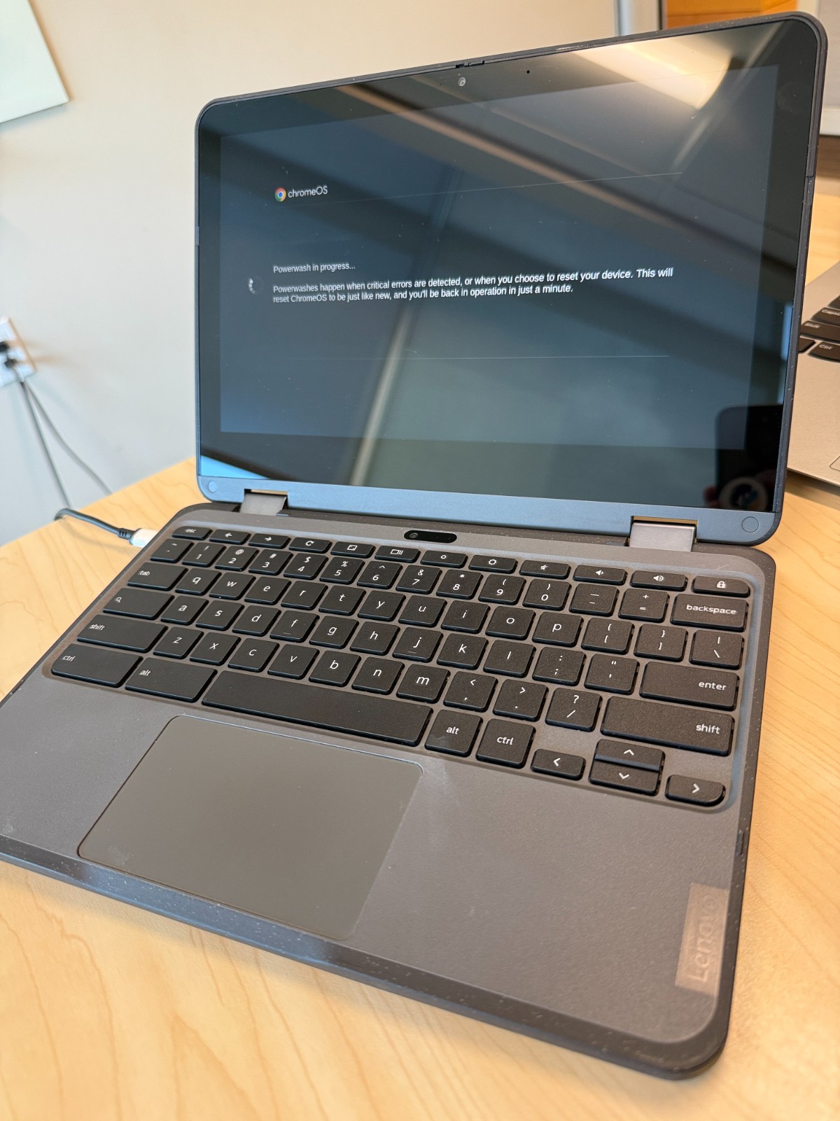 Chromebook Lenovo 300e Gen 3 32 GB Storage – (Region Free)