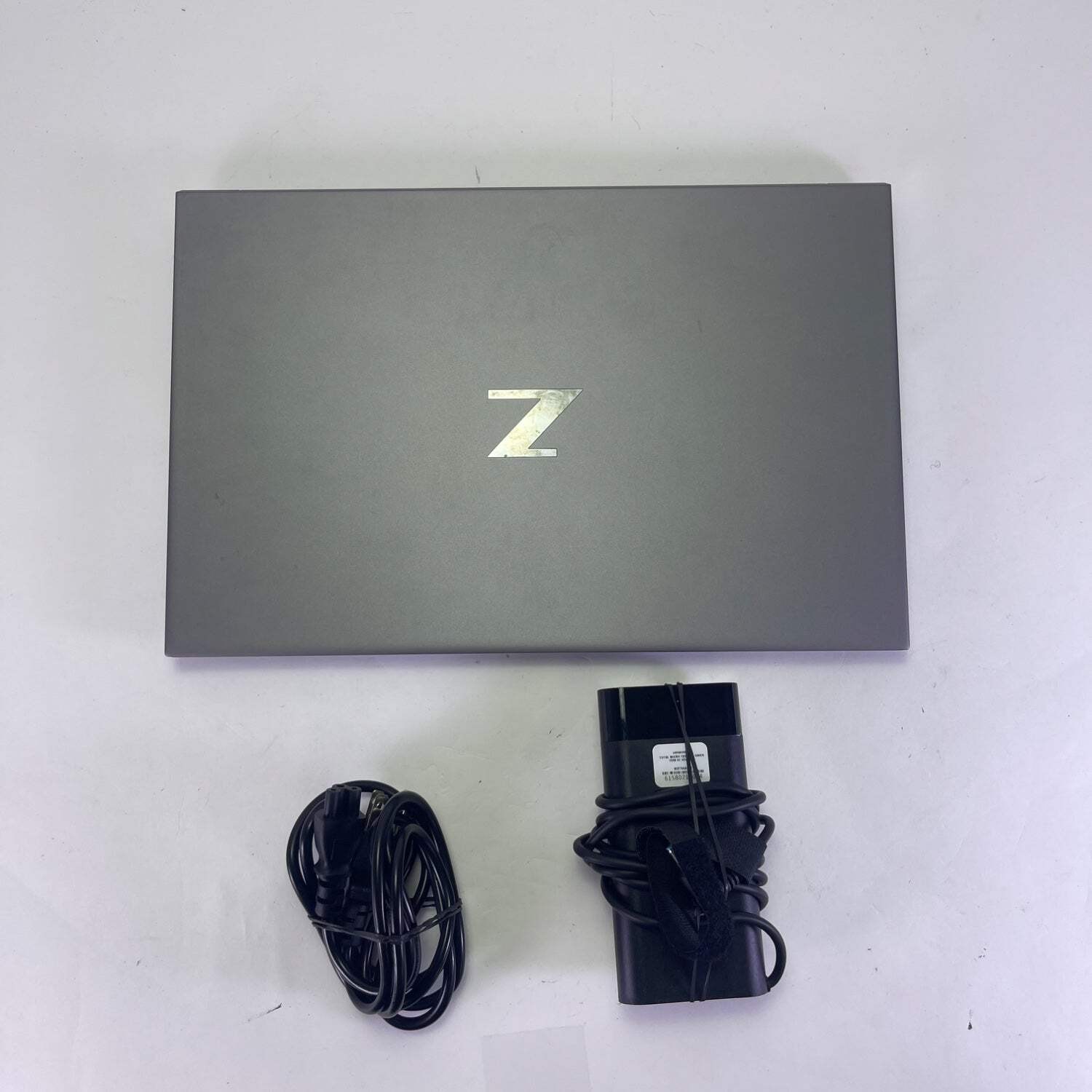HP ZBook Studio G7 15.6″ i9-10885H 2.4GHz 16GB RAM 512GB SSD Quadro T1000