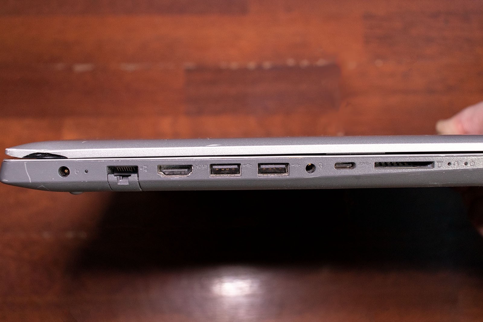 Lenovo Ideapad 80XS 320-15ABR AMD A12-9720P 2.7GHz/R7 GPU 12GB RAM 500GB SSD 15″