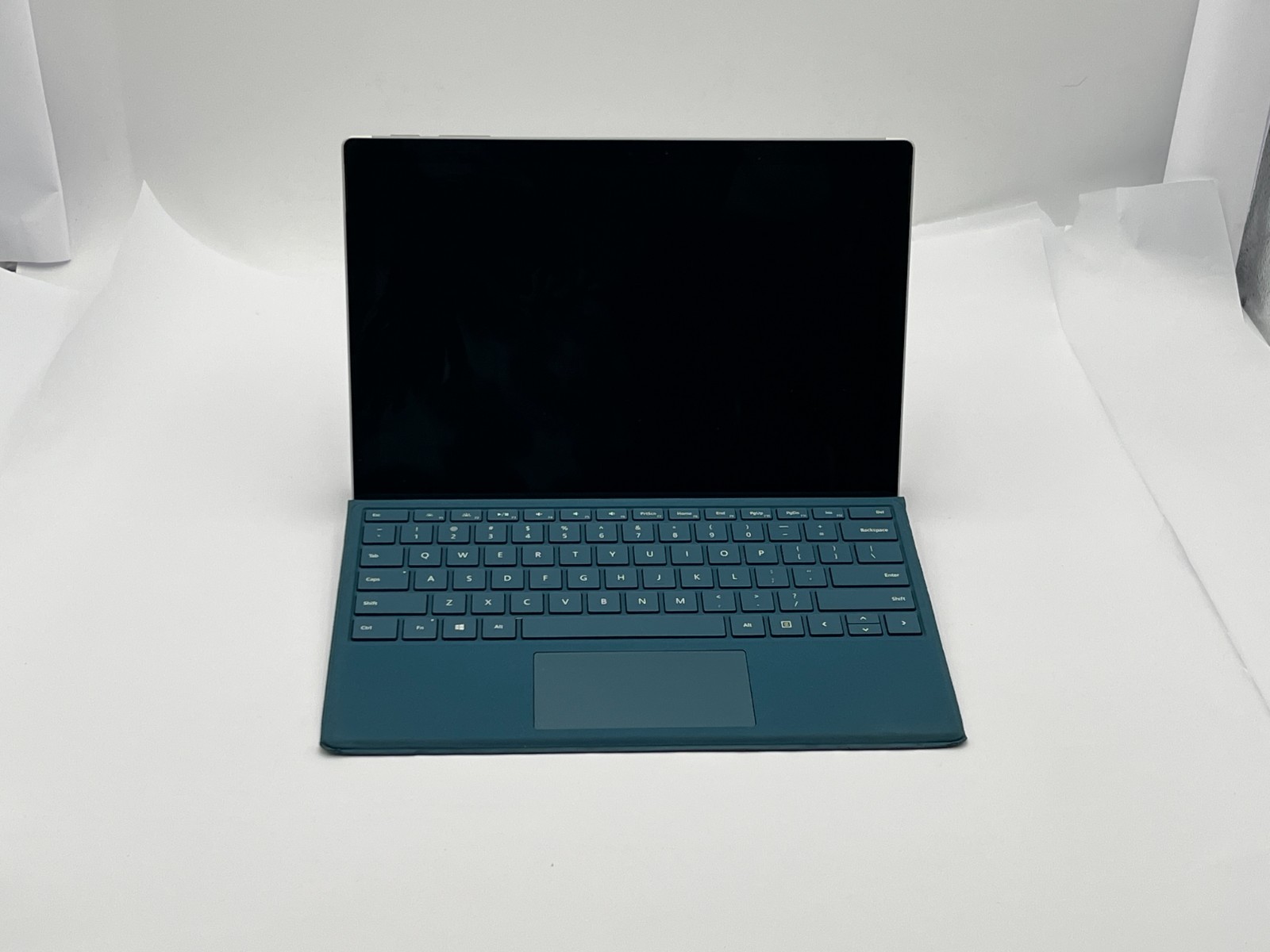 MICROSOFT SURFACE PRO 6 TABLET 1796 i7-8650U@1.9 GHZ 8GB RAM 256GB NVME