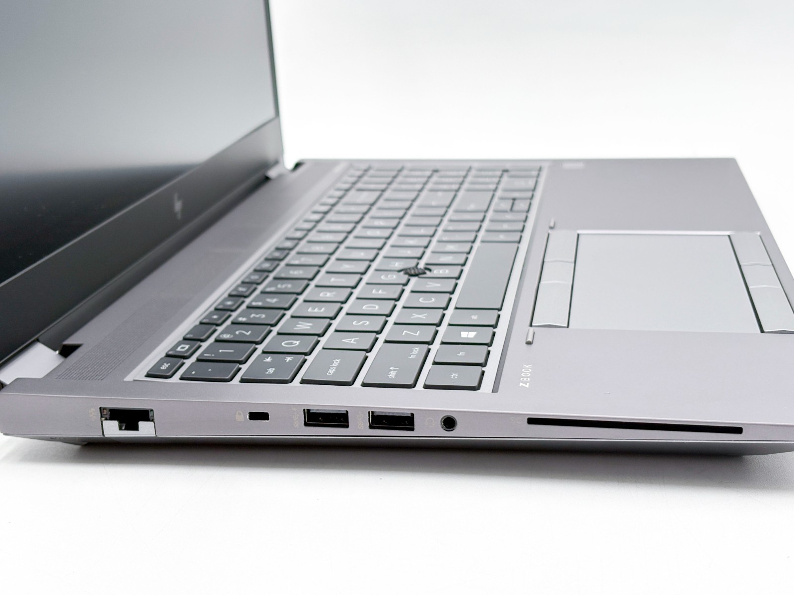 HP ZBook 15 G7 15.6″ FHD i7-10850H 32GB 512GB Quadro T2000 Win 11 Pro