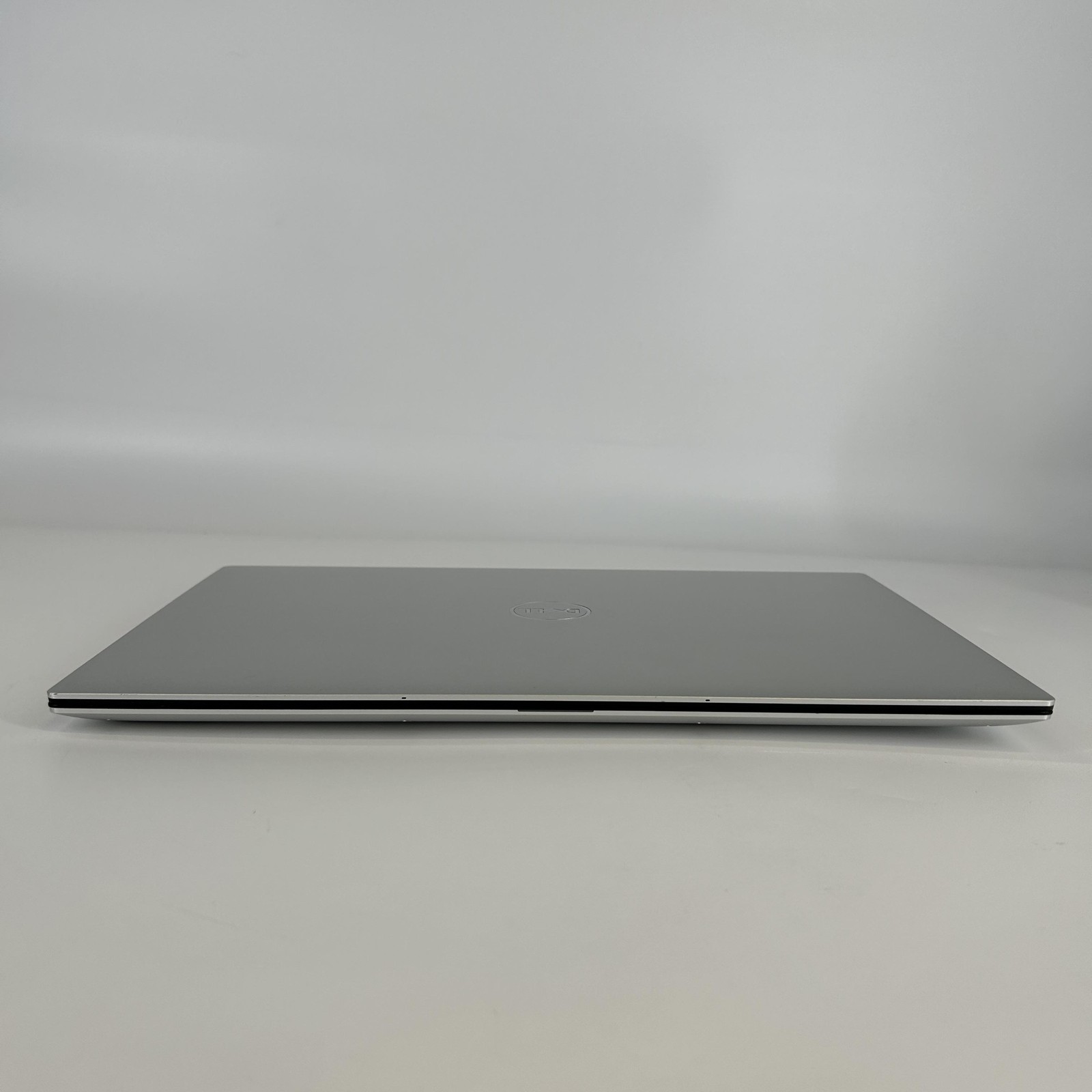 Dell XPS 15 9520 FHD+ 2.3 GHz i7-12700H 16GB 512GB SSD NVIDIA RTX 3050 Very Good