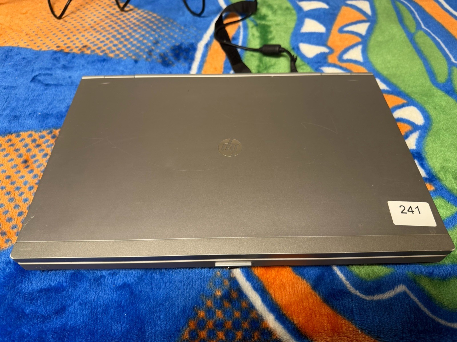 HP EliteBook 8560p 15.6″ Laptop Intel i5 @2.70 4GB RAM 320 GB DVDRW WiFi #241