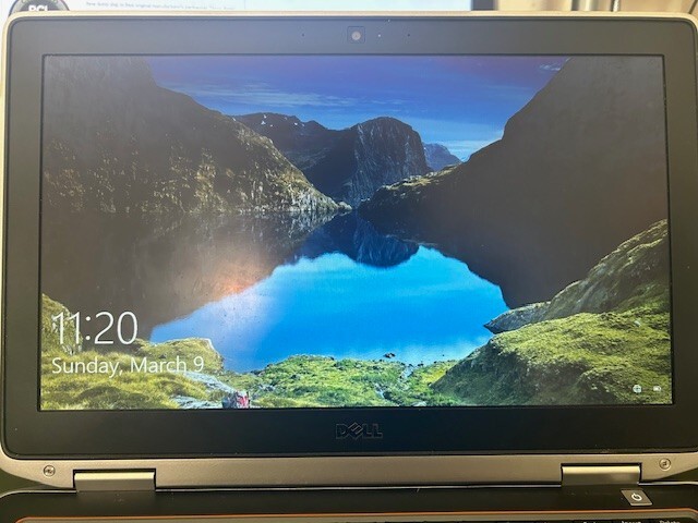 Dell Latitude E 6320 Laptop i7 8GB 2.80GHZ 128GB SSD WIN 10 P + Docking Bundle