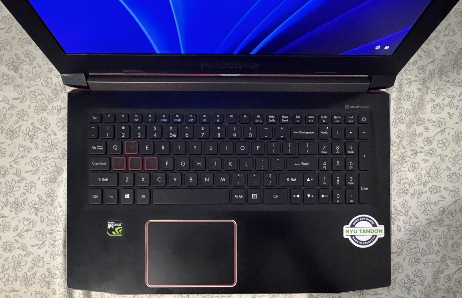 Acer Predator Helios 300 Gaming Laptop | GTX 1050 Ti | Intel i5 | 8GB RAM