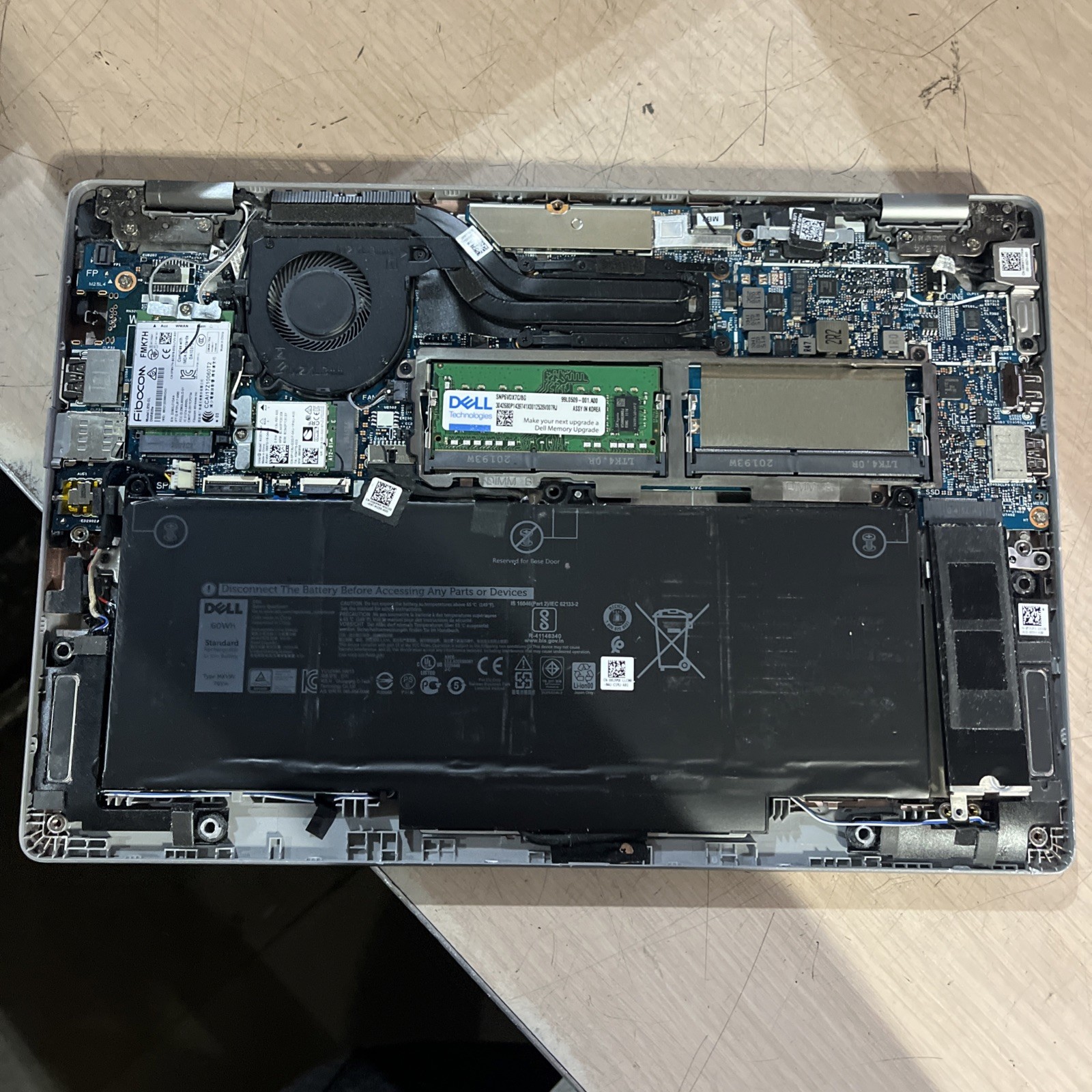 DELL LATITUDE 5310 2 IN 1 INTEL CORE I5-10310U 1.70GHZ 8GB RAM NO HD