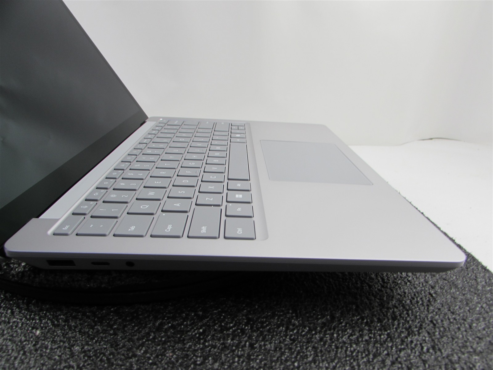 SURFACE SURFACE LAPTOP 6 CORE ULTRA 7 165H 512GB SSD 16GB RAM WIN 11 PRO