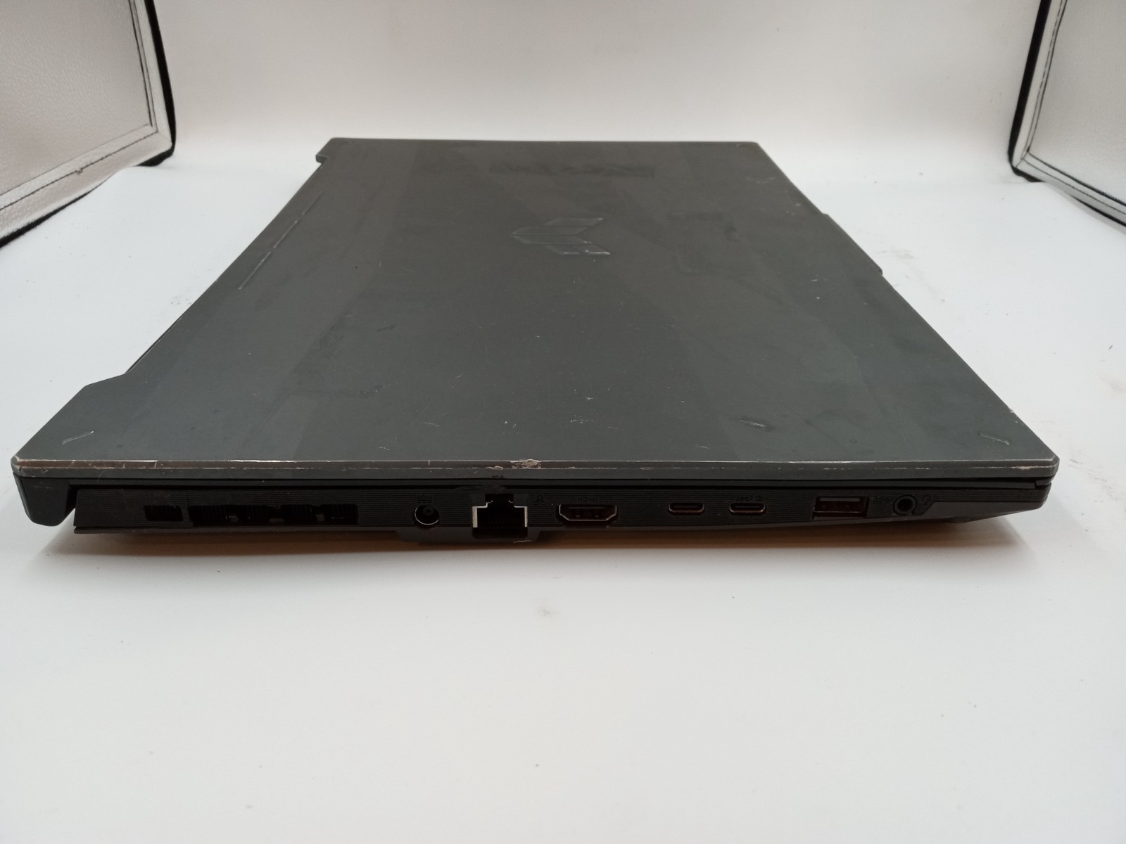 Asus TUF Gaming A17 FA707XU 17.3″ AMD Ryzen 9 7940HS Radeon 780M -BOOTS -READ!!