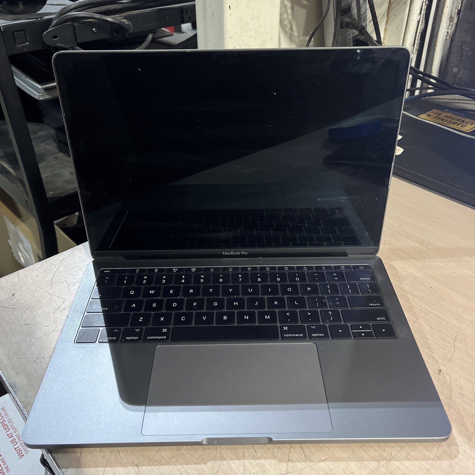 APPLE MACBOOK PRO 13″ MID-2017 CORE I5-7360U 2.3GHZ 8GB RAM NO HD
