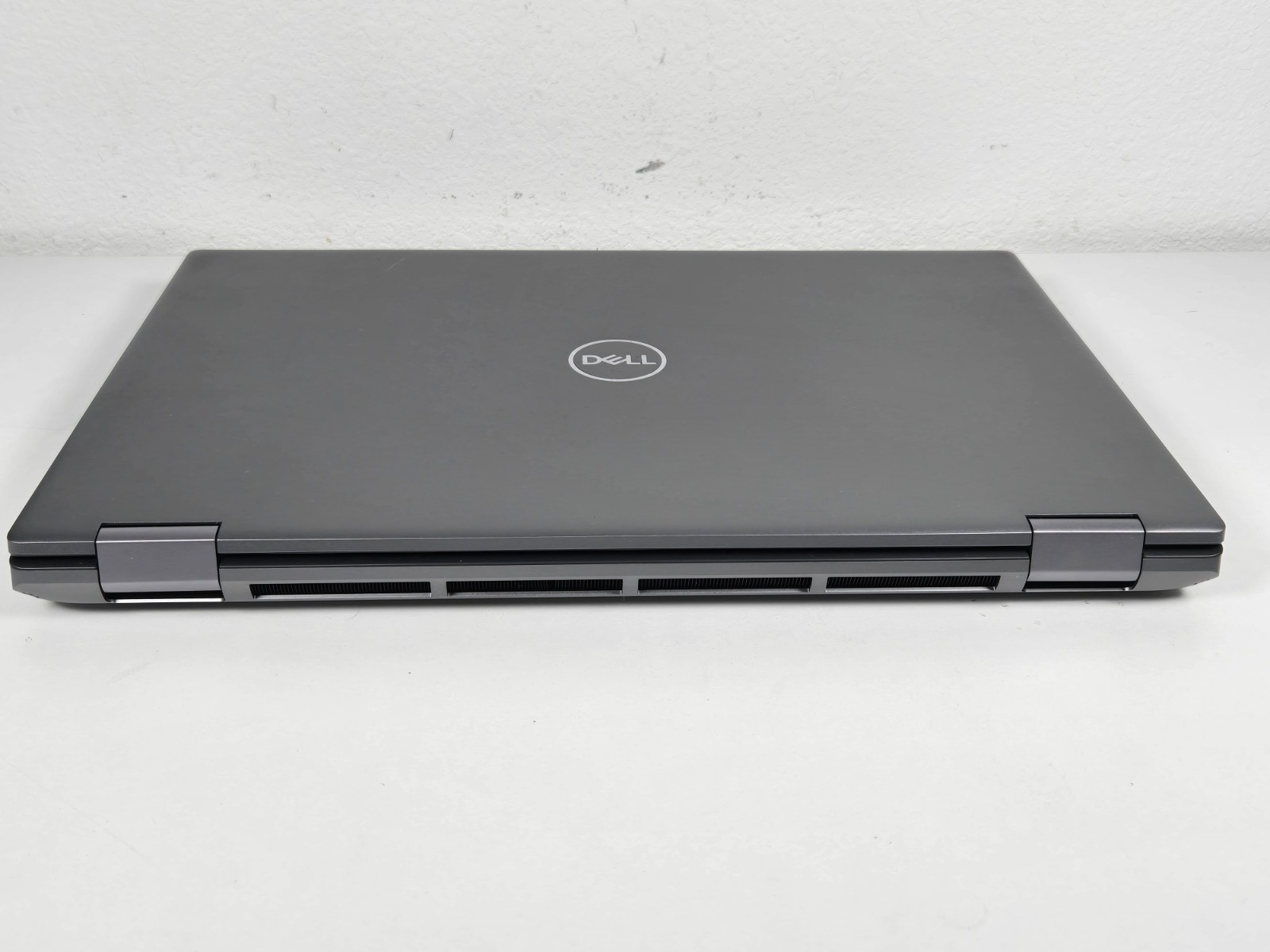 Dell Precision 7780 17 FHD 2.1GHz – i7-13850HX – 32GB – 512GB RTX 2000 Combo