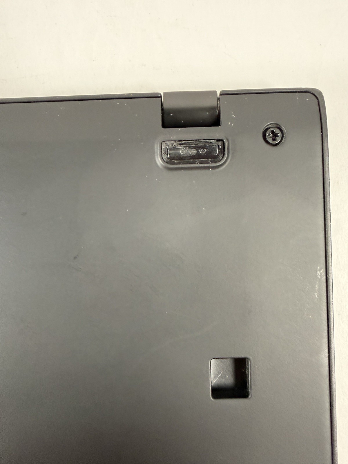 Lenovo ThinkPad X1 Carbon Gen 8 14″ i7-10610U 1.8Ghz 16GB RAM 512GB SSD WIN 11
