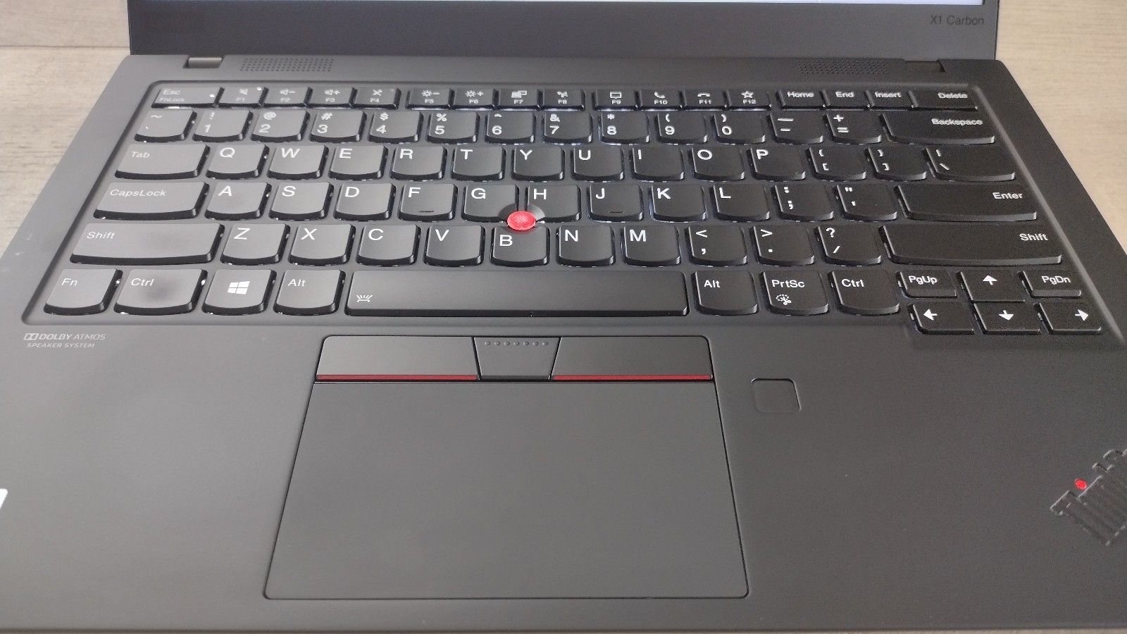 Cheap! Lenovo ThinkPad X1 Carbon Gen 8 14″ Laptop i7-10510 16GB 256GB Backlit